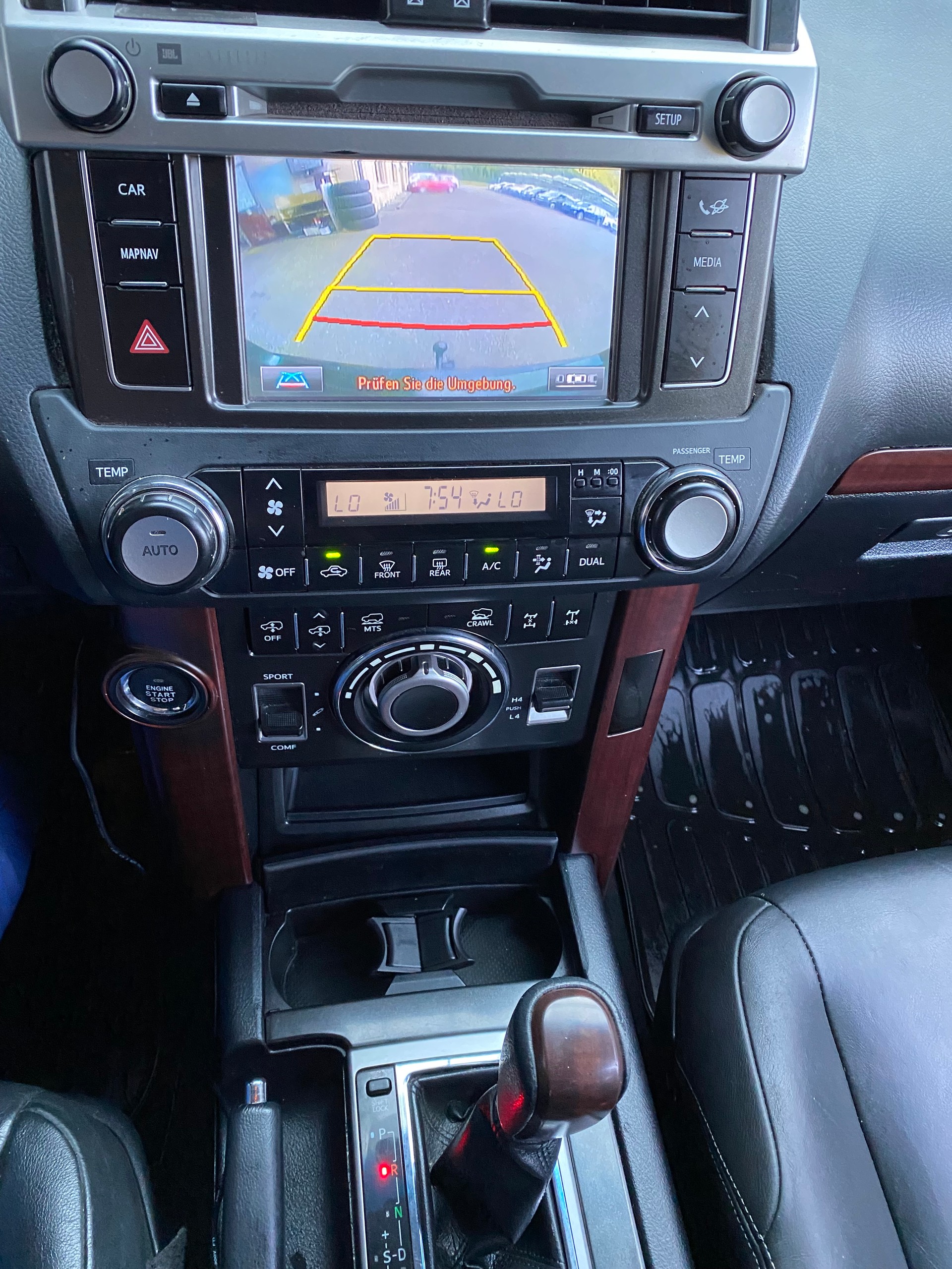 TOYOTA Land Cruiser 2.8TD Sol Premium Automat-image-3