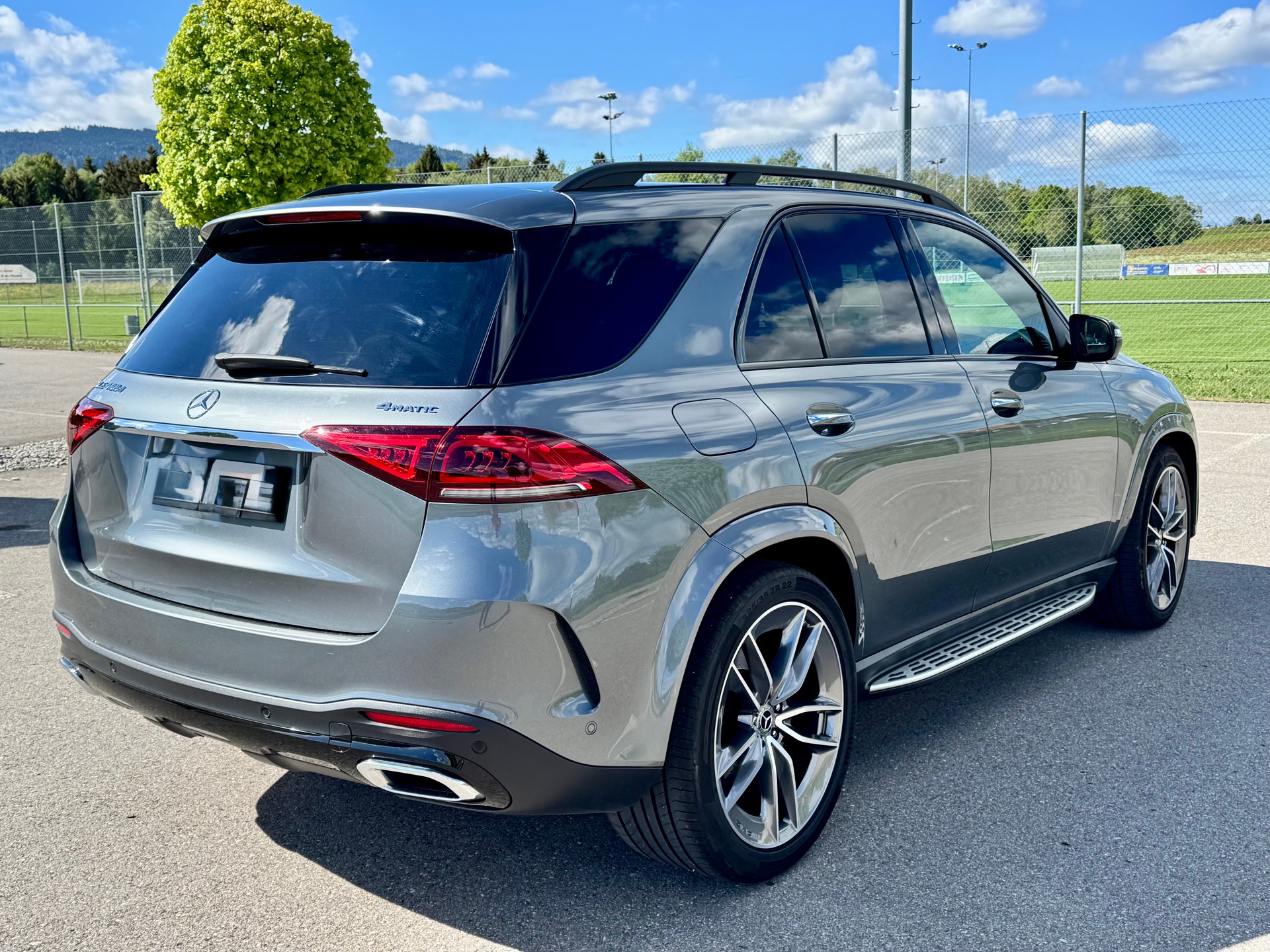 MERCEDES-BENZ GLE 400 d AMG Line 4matic-image-3