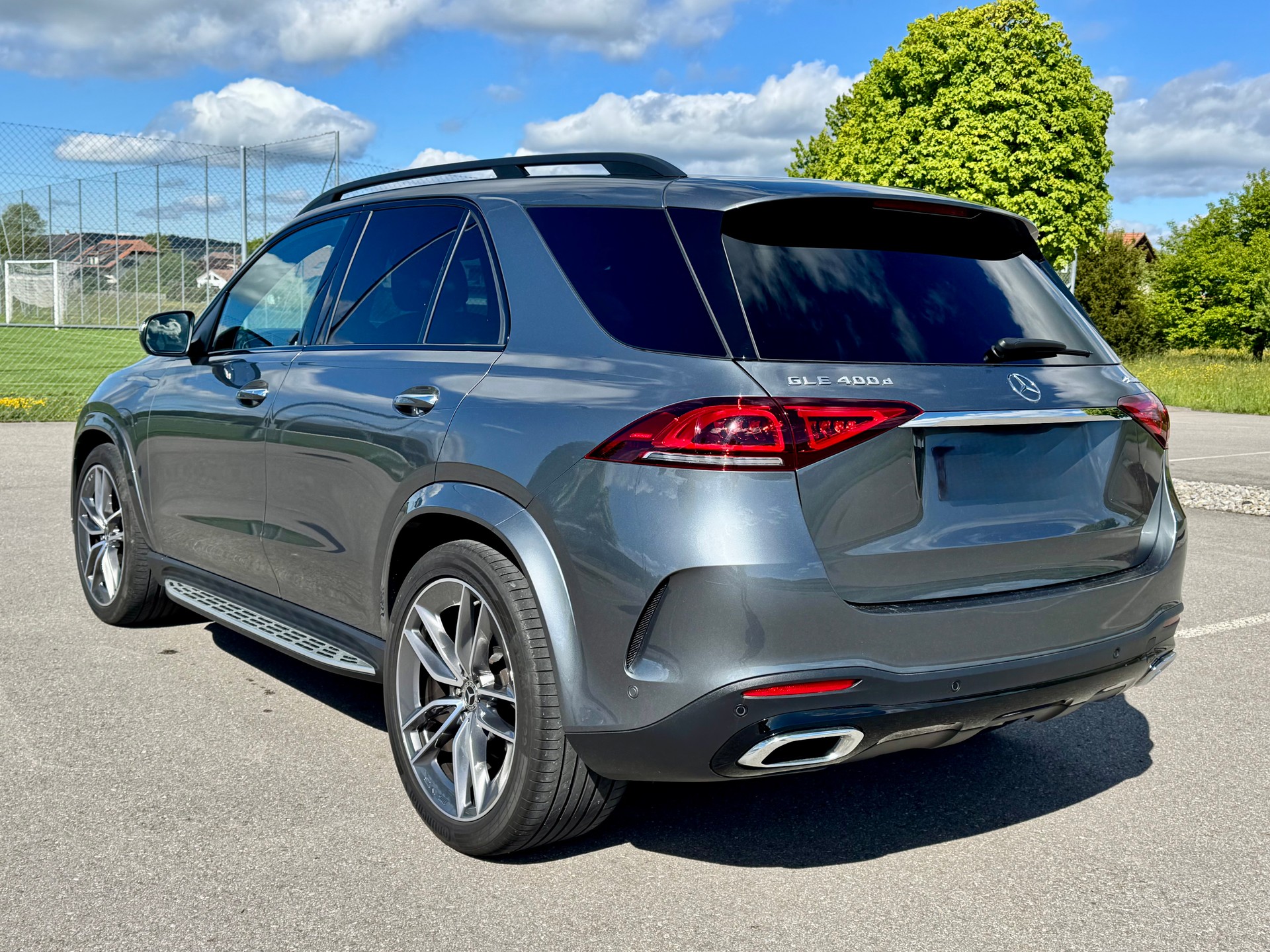 MERCEDES-BENZ GLE 400 d AMG Line 4matic-image-2