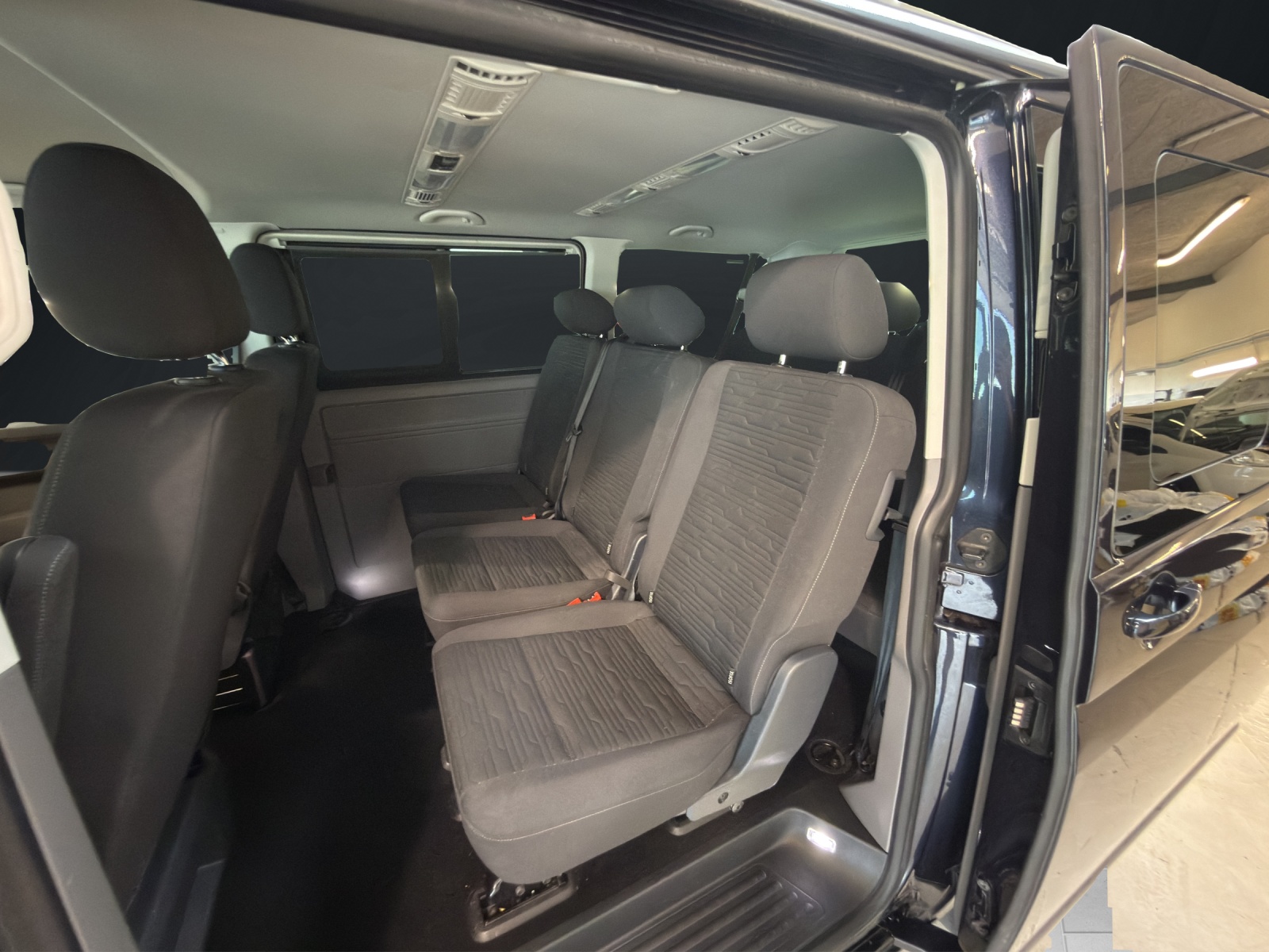 VW T6.1 Caravelle 2.0 TDI Comfortline Liberty DSG-image-12