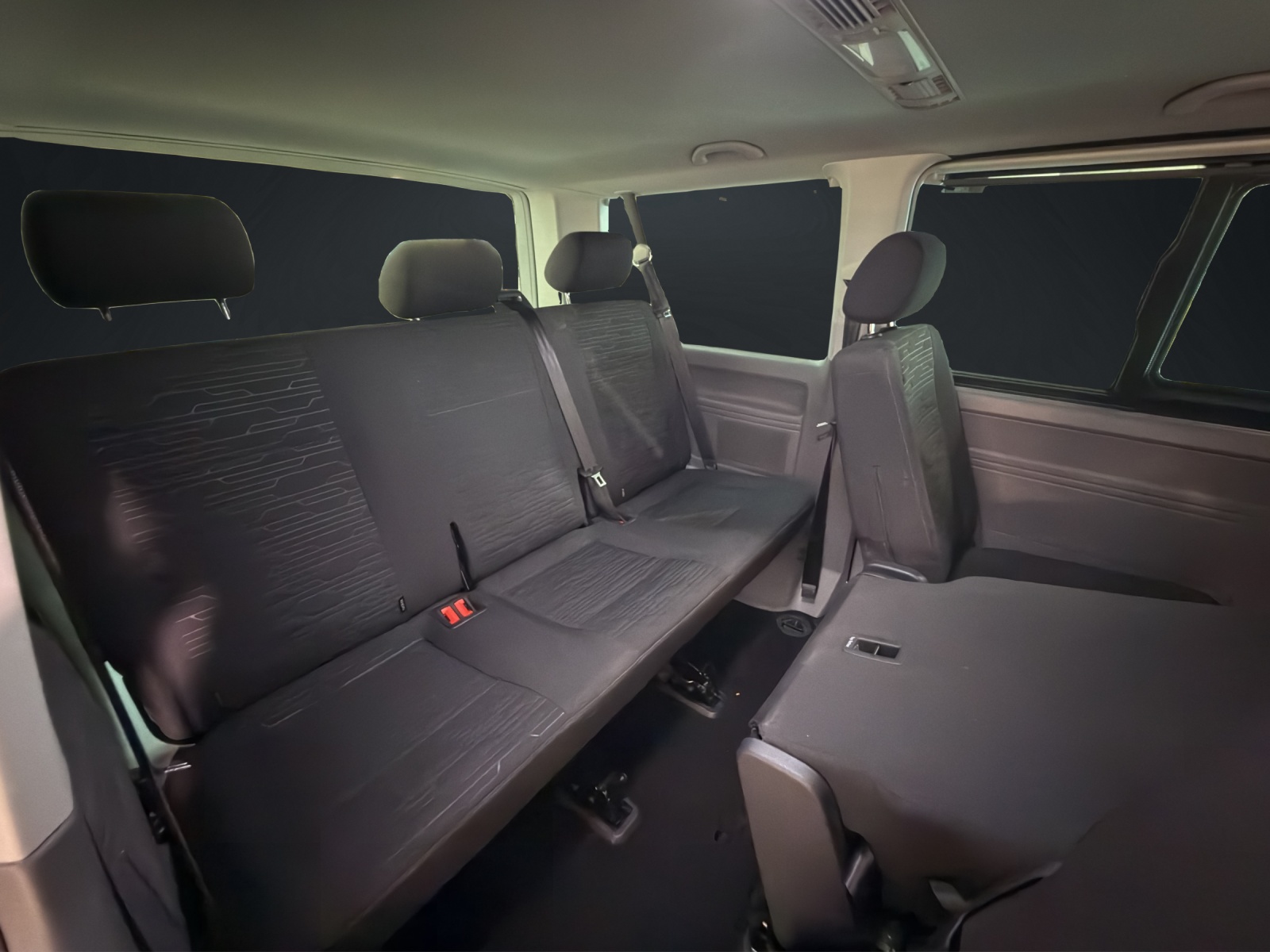 VW T6.1 Caravelle 2.0 TDI Comfortline Liberty DSG-image-13
