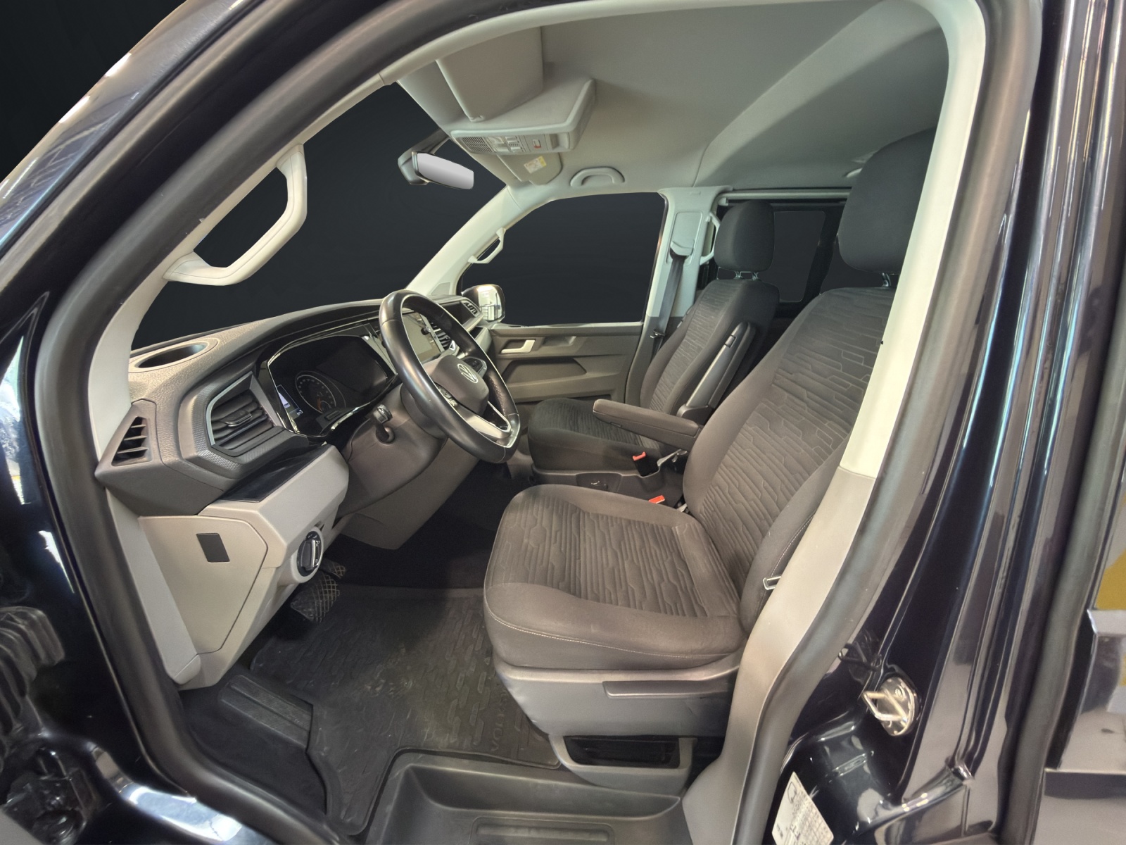 VW T6.1 Caravelle 2.0 TDI Comfortline Liberty DSG-image-10