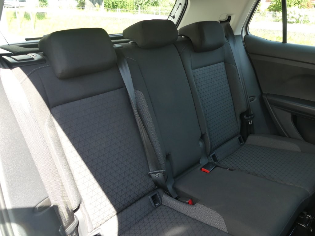 VW T-Cross 1.0 TSI Life DSG-image-12