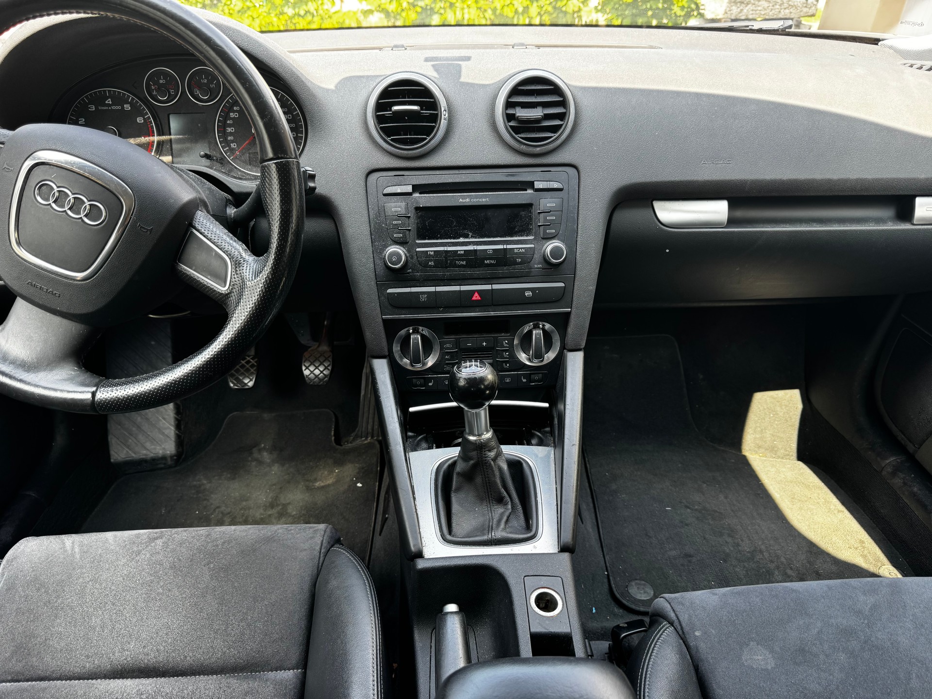 AUDI A3 1.8 TFSI Attraction quattro-image-13