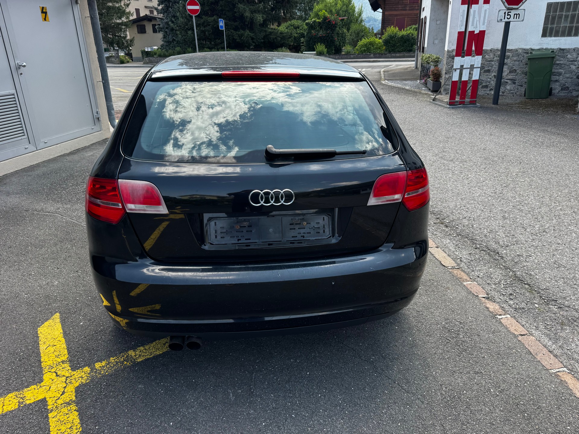 AUDI A3 1.8 TFSI Attraction quattro-image-1