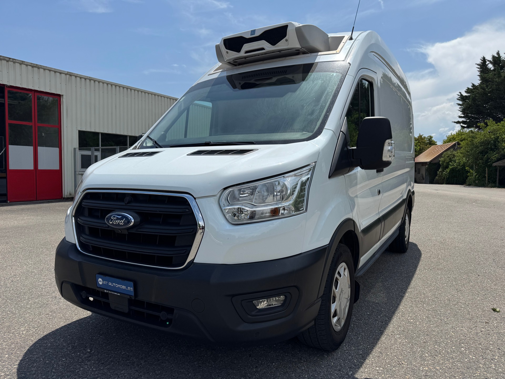 FORD Transit Van 350 L2 Trend 2.0 TDCi 130 FWD-image-2