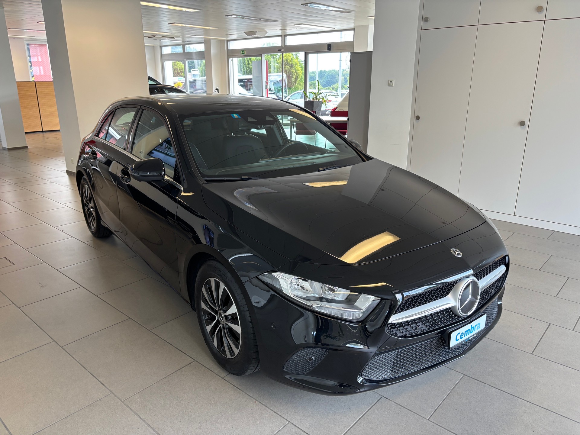MERCEDES-BENZ A 200 SE Line 7G-DCT-image-1