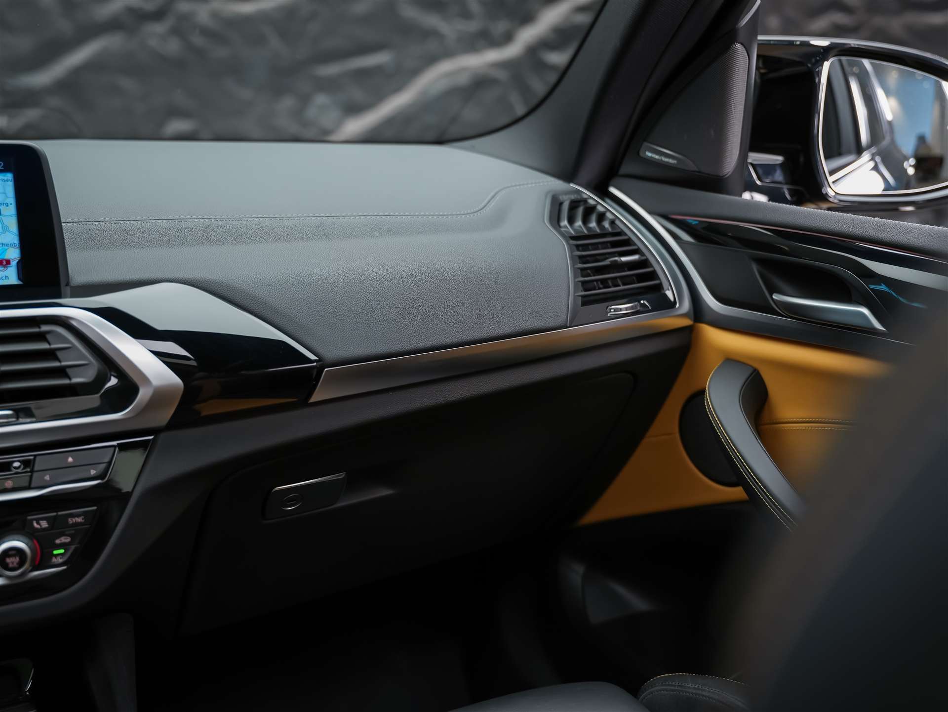 BMW X3 xDrive M Competition Steptronic *Head Up*Panorama*360° Kamera*-image-22