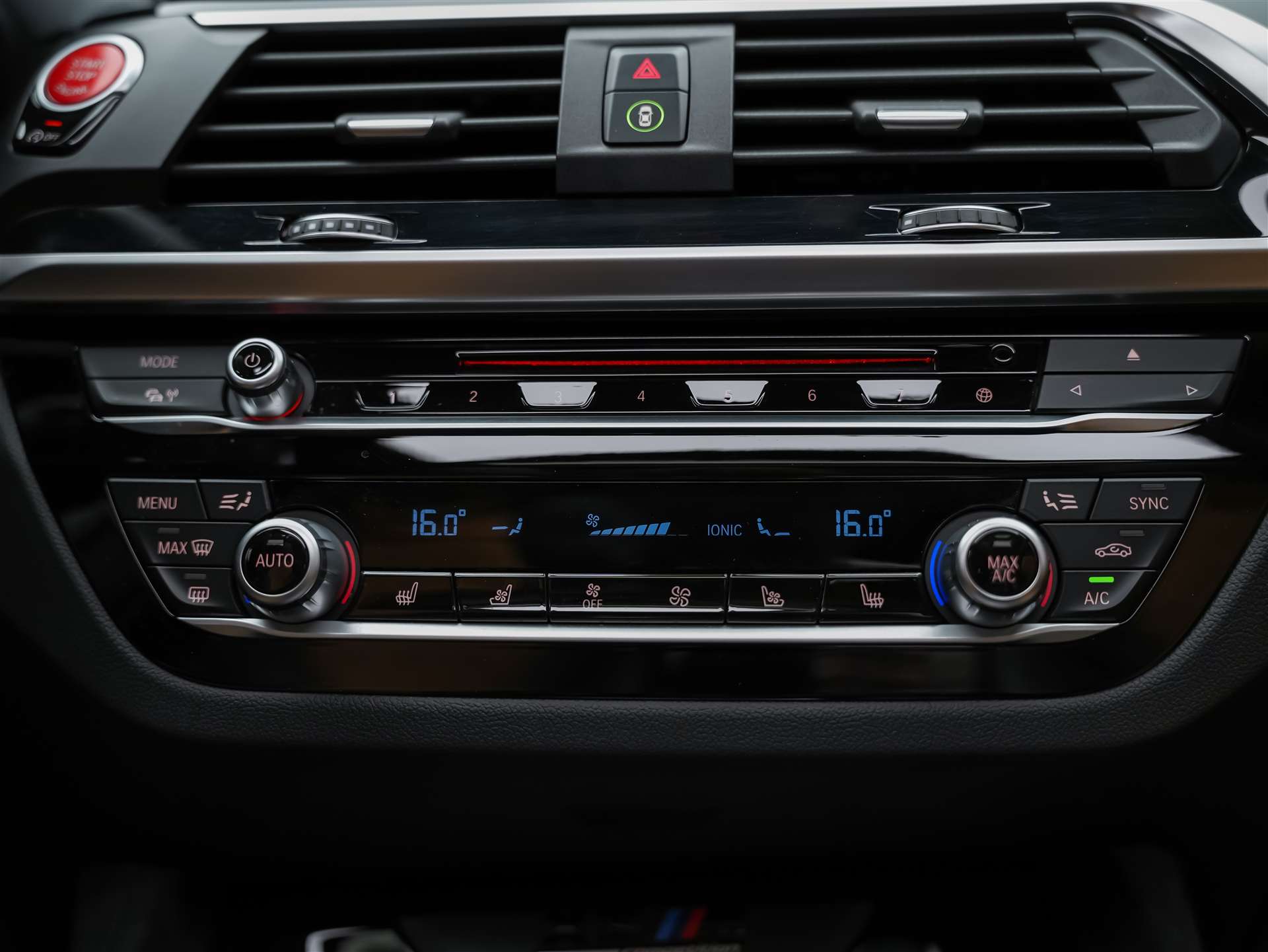 BMW X3 xDrive M Competition Steptronic *Head Up*Panorama*360° Kamera*-image-25