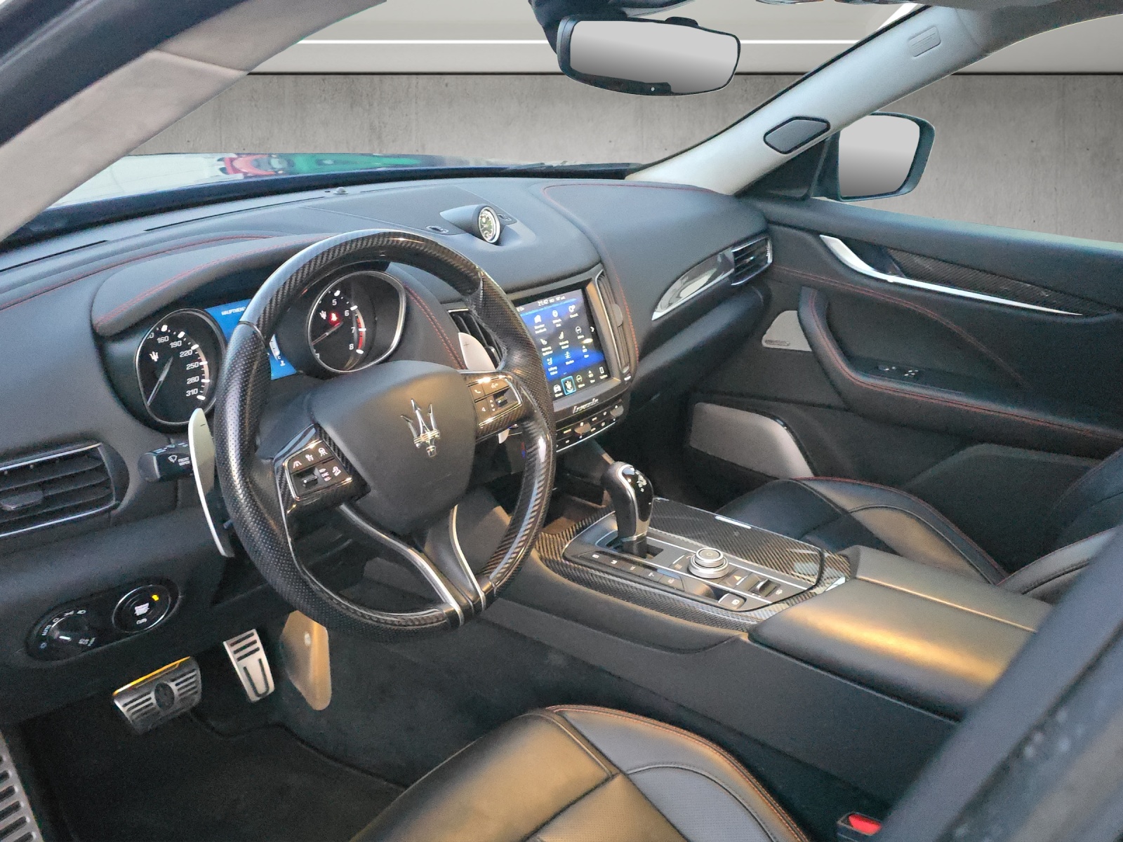 MASERATI Levante S 3.0 V6 GranLusso Automatica-image-9