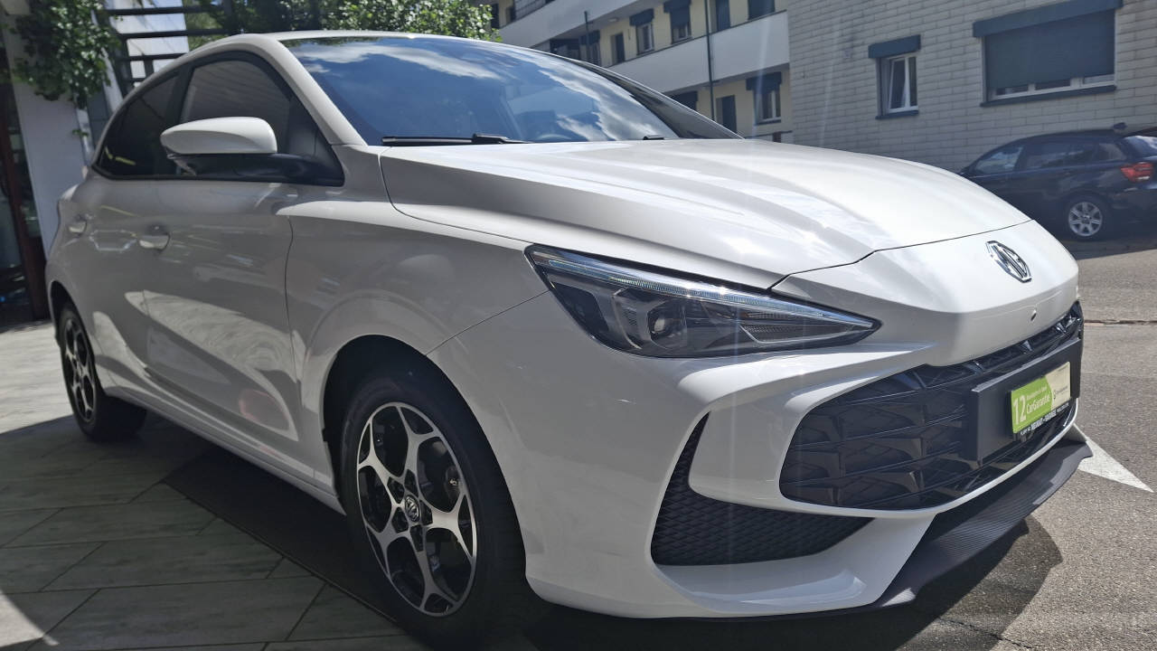 MG 3 1.5 Hybrid Luxury-image-2
