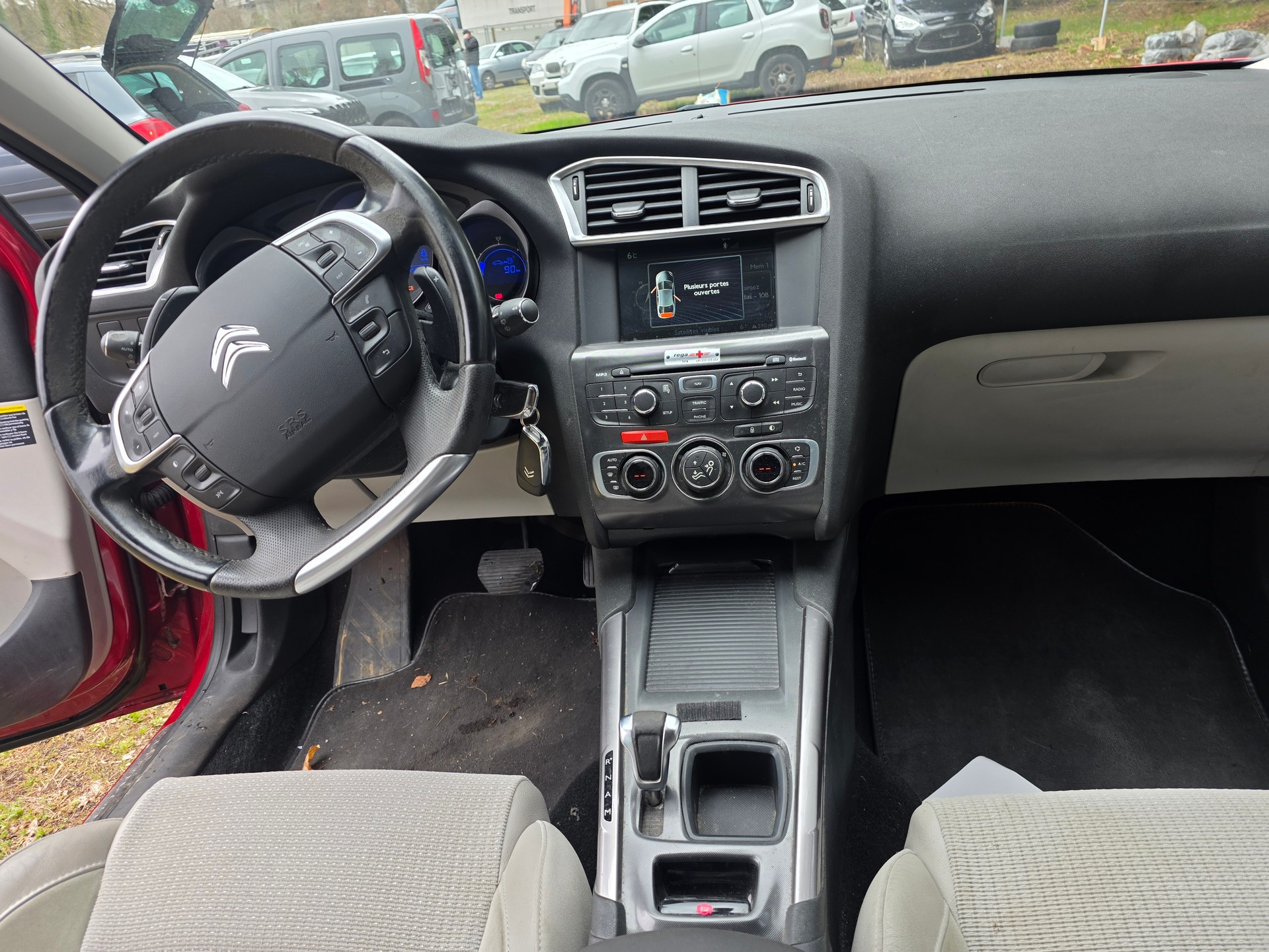 CITROEN C4 Berline 1.6 THP Séduction EGS6-image-10