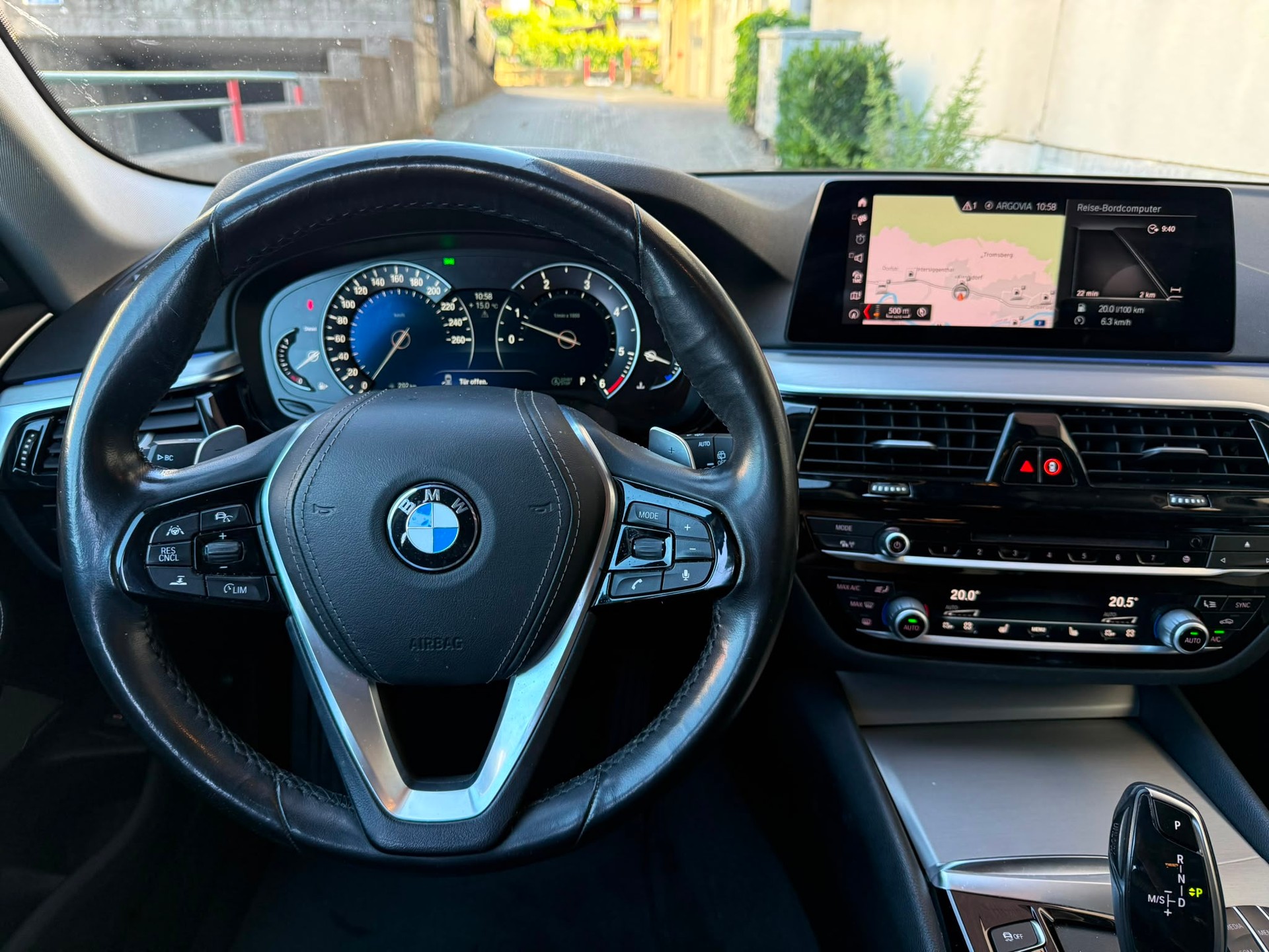 BMW 530d xDrive Touring Sport Line Steptronic-image-10