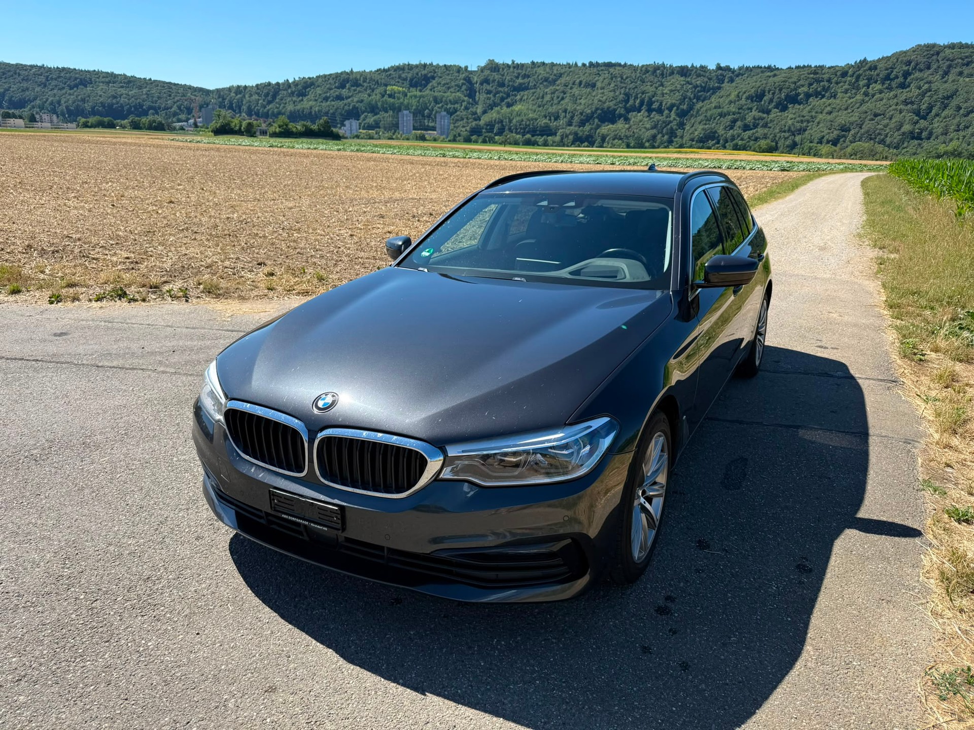 BMW 530d xDrive Touring Sport Line Steptronic-image-0