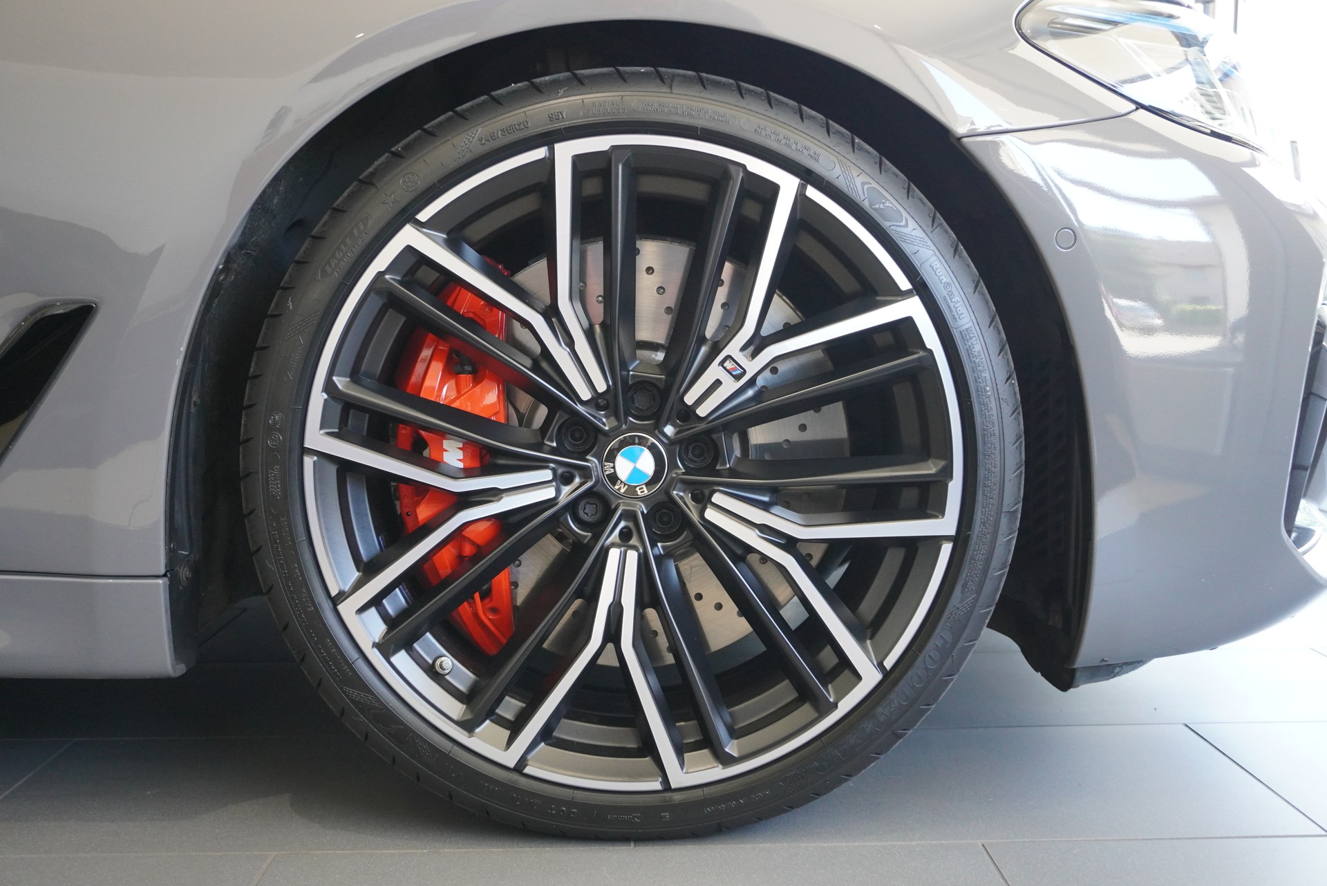 BMW 540d xDrive 48V Touring M Sport Steptronic-image-6