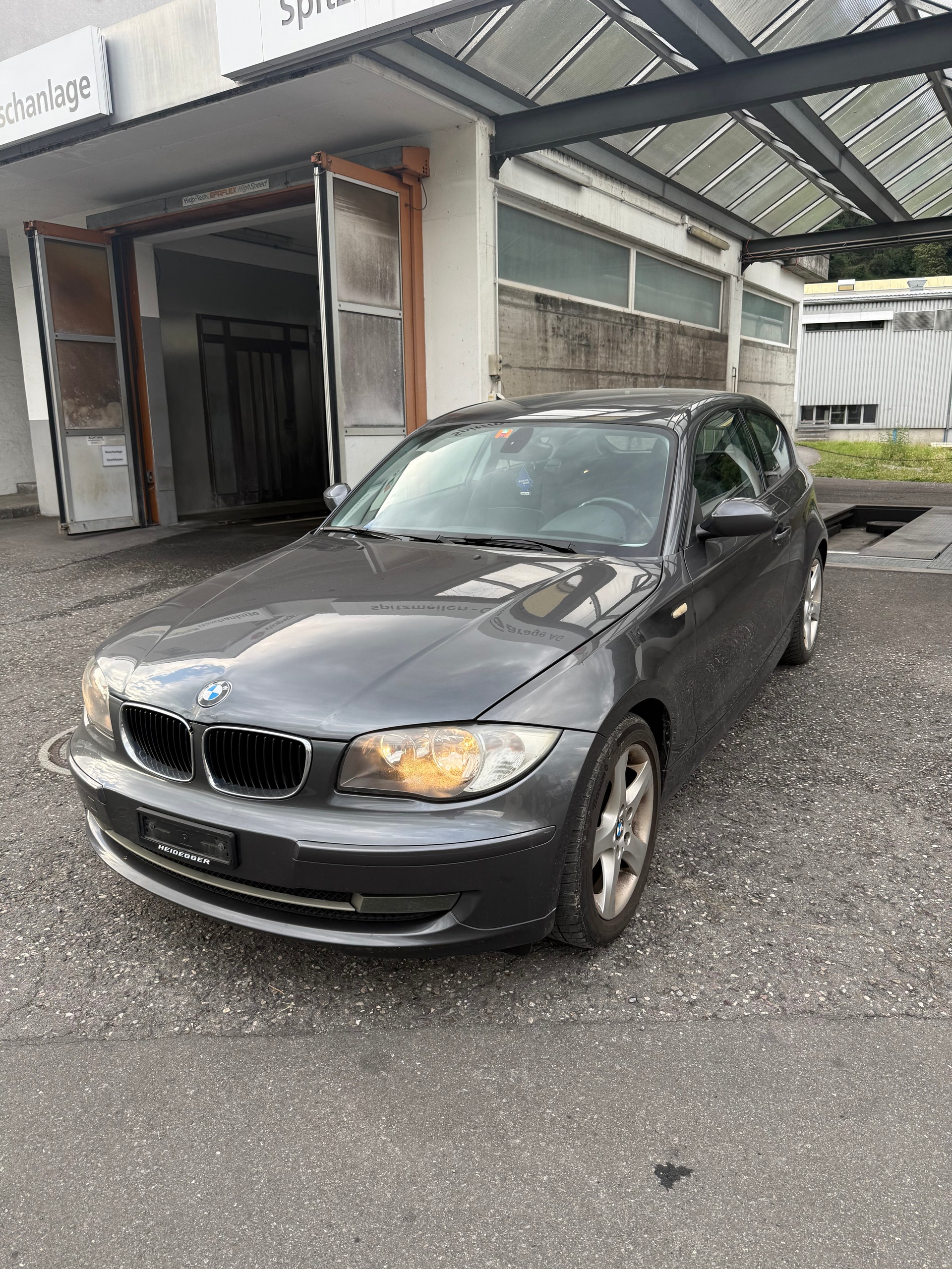 BMW 120d-image-0