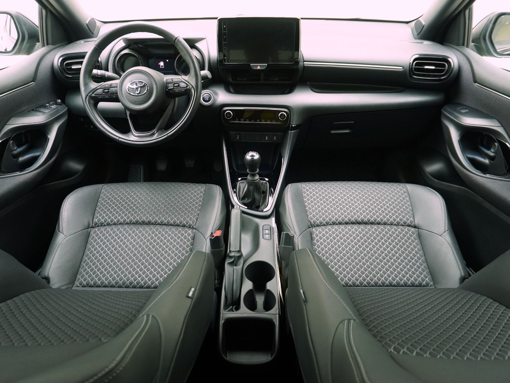 TOYOTA Yaris 1.5 VVT-iE Move-image-12