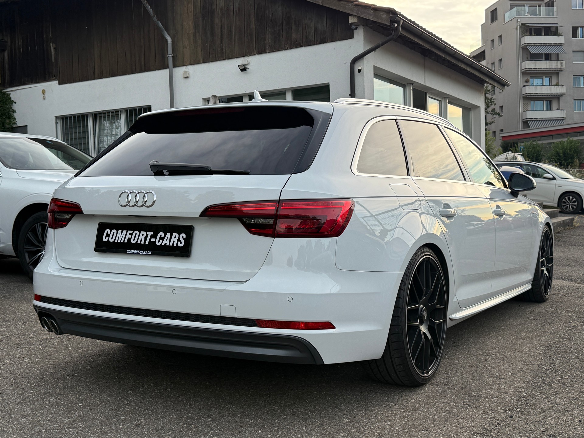 AUDI A4 Avant 2.0 TDI Sport S-tronic *KW Gewindefahrwerk*20"Räder*S-Line-image-7