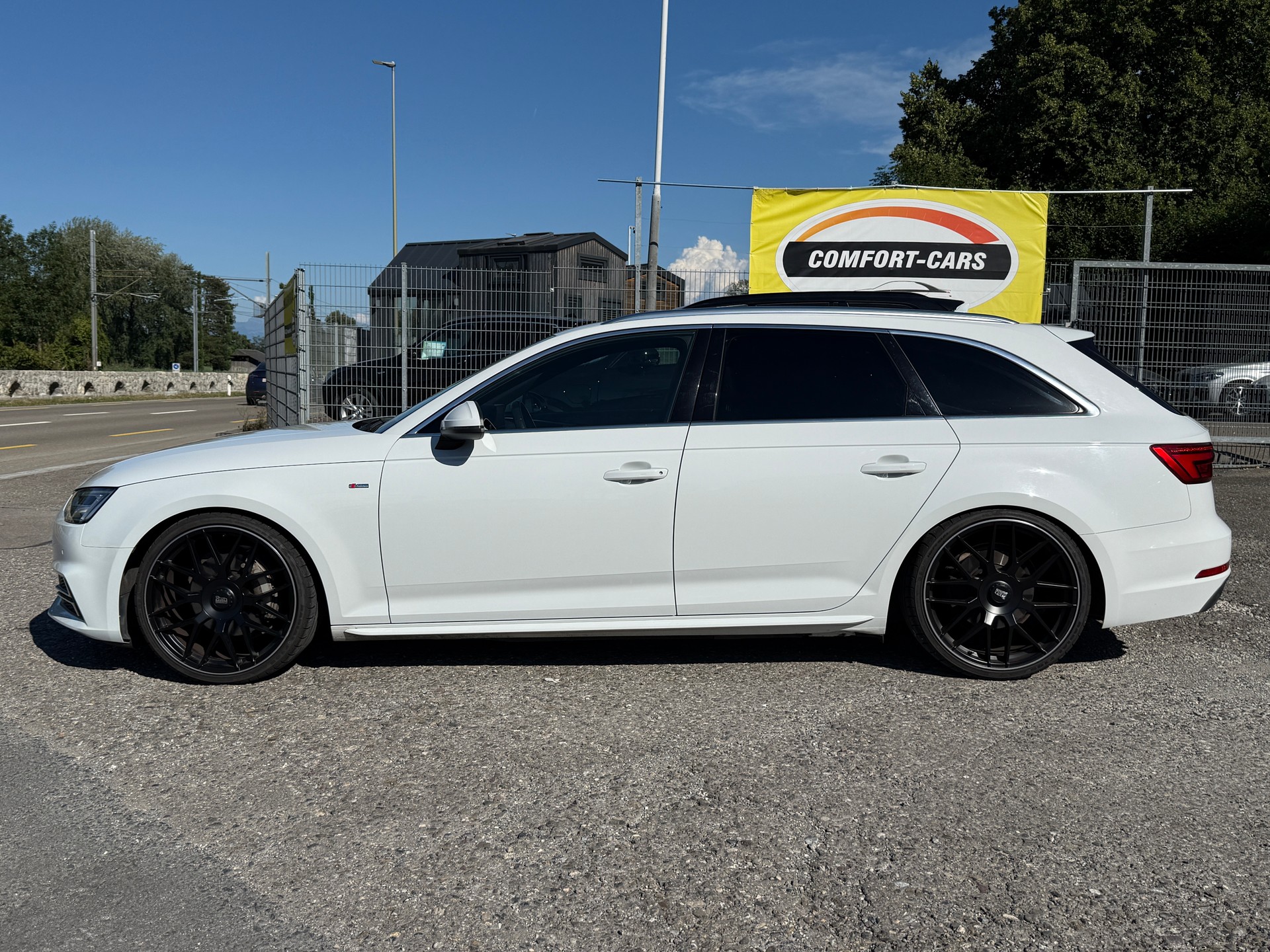 AUDI A4 Avant 2.0 TDI Sport S-tronic *KW Gewindefahrwerk*20"Räder*S-Line-image-10