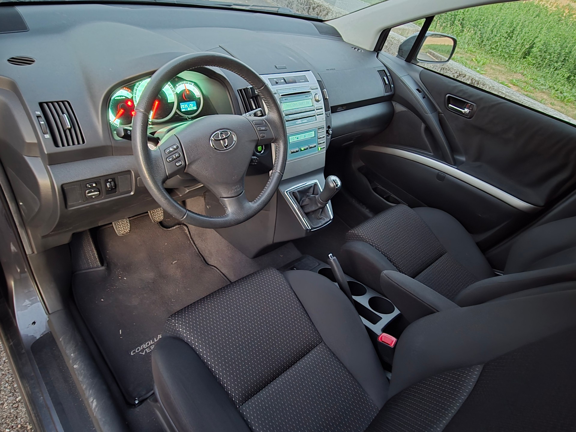 TOYOTA Corolla Verso 1.8 Linea Sol-image-7