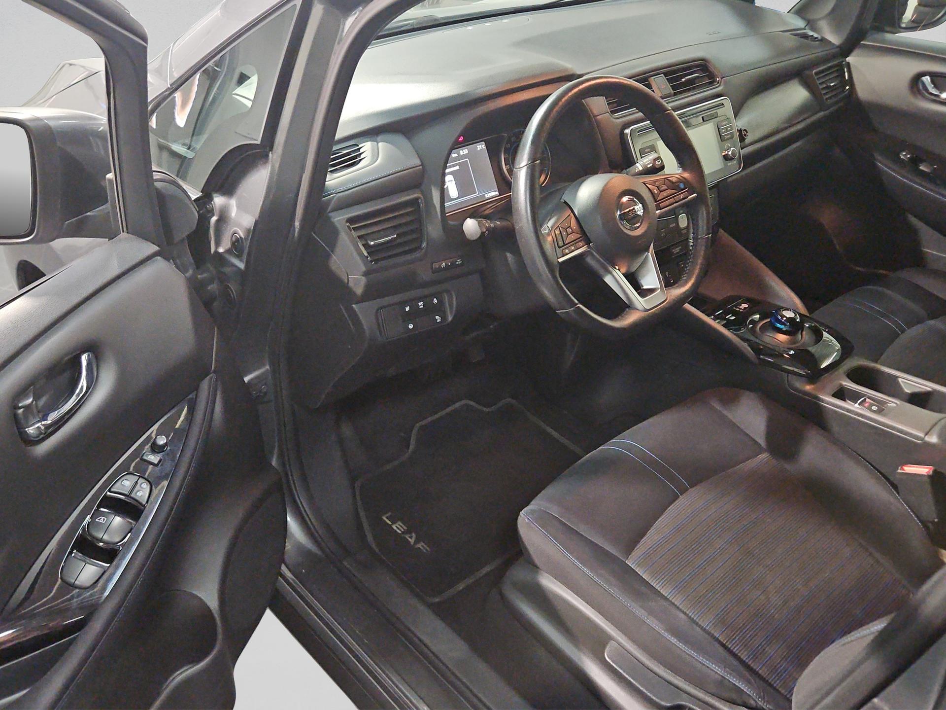 NISSAN Leaf N-Connecta (incl. battery)-image-22