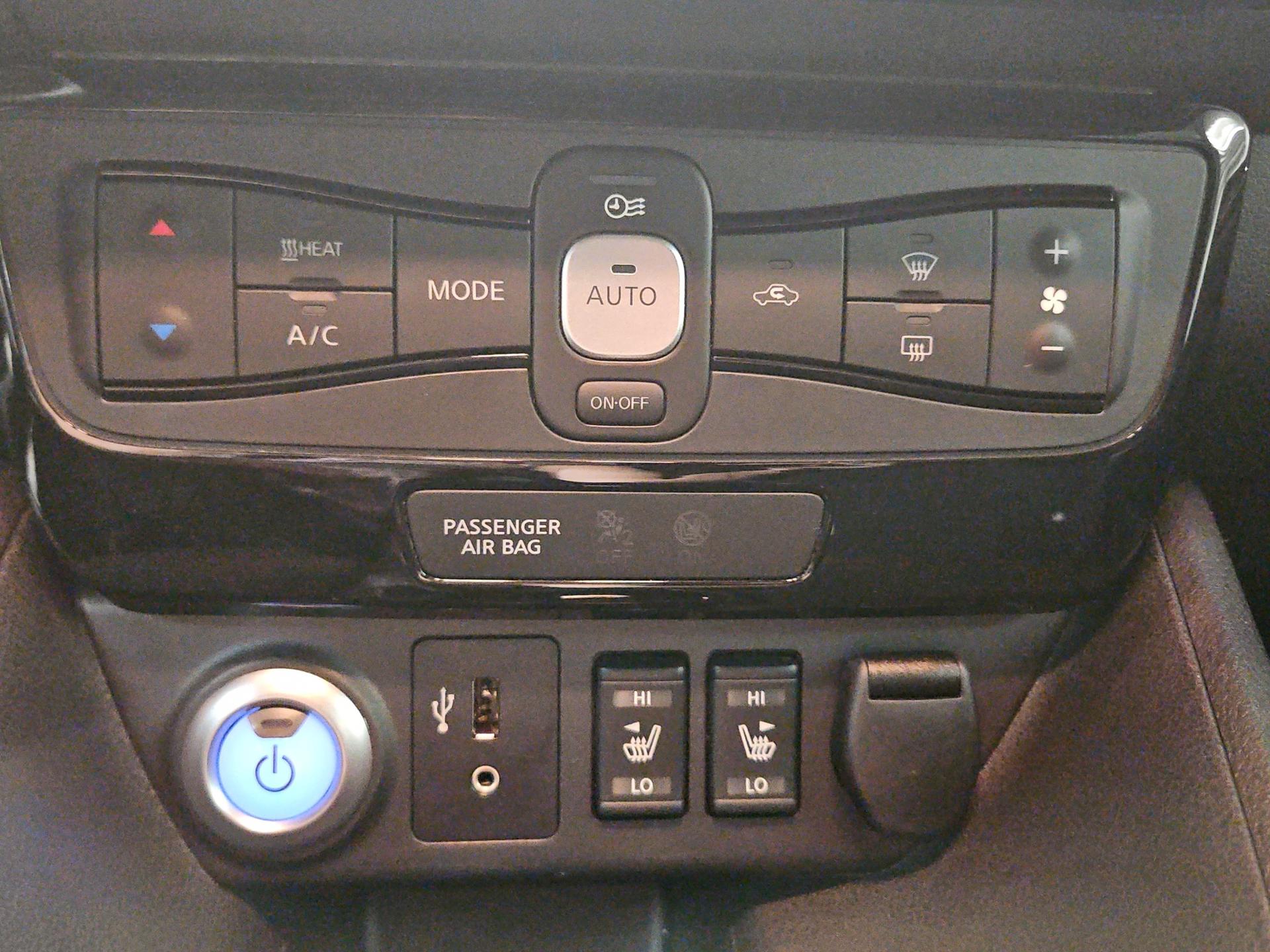 NISSAN Leaf N-Connecta (incl. battery)-image-21