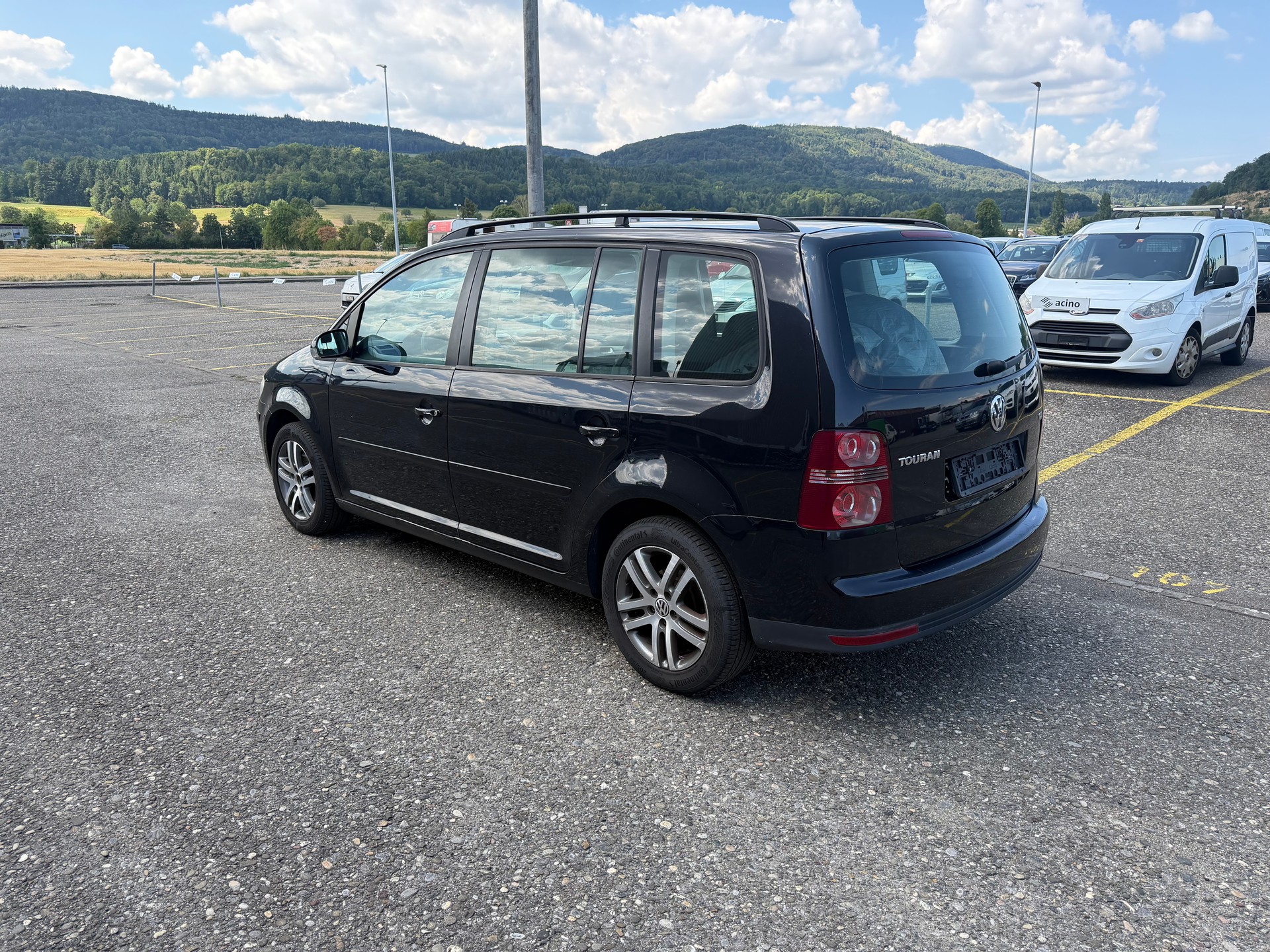 VW Touran 1.9 TDI Trendline-image-3