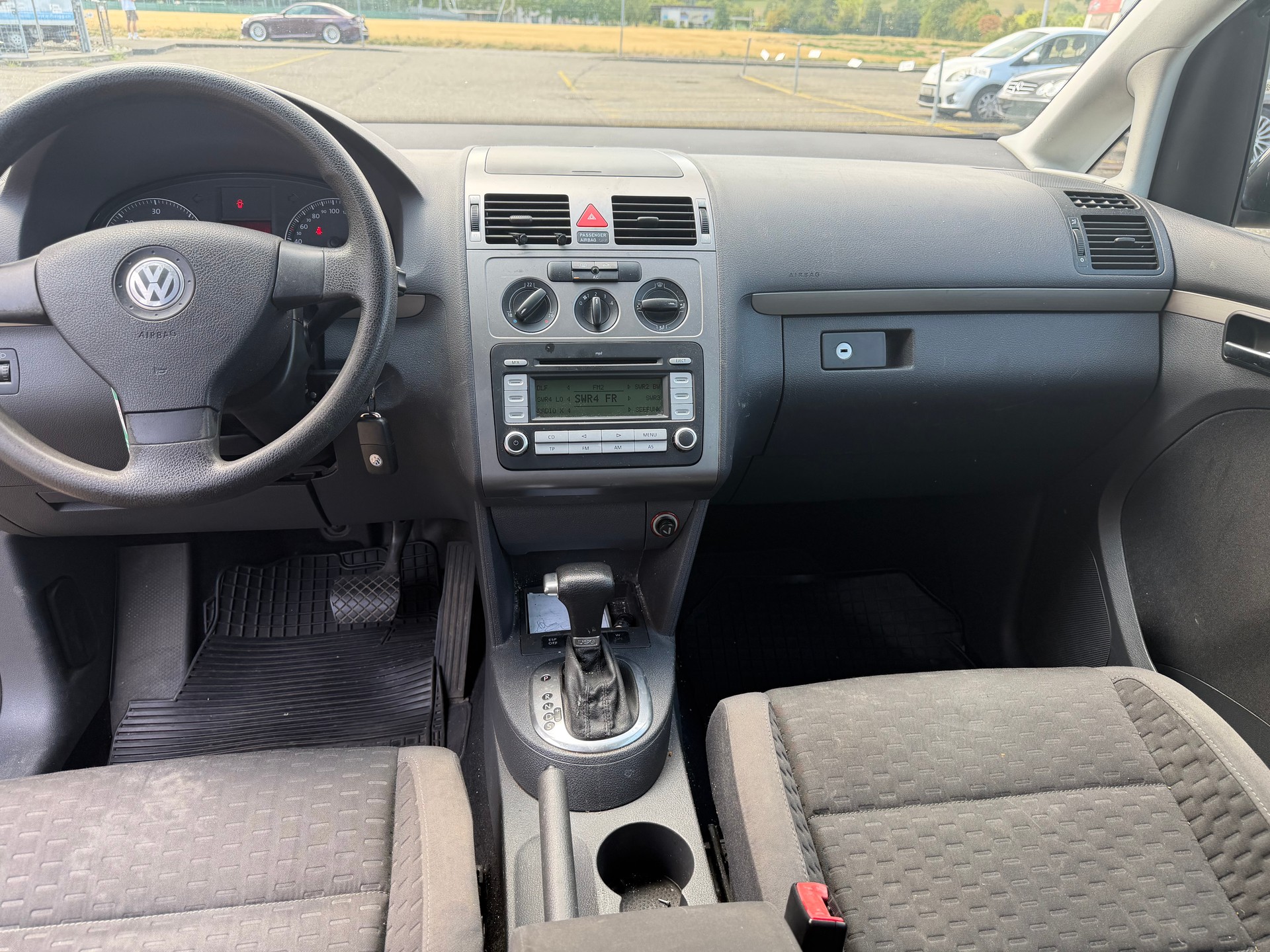 VW Touran 1.9 TDI Trendline-image-7