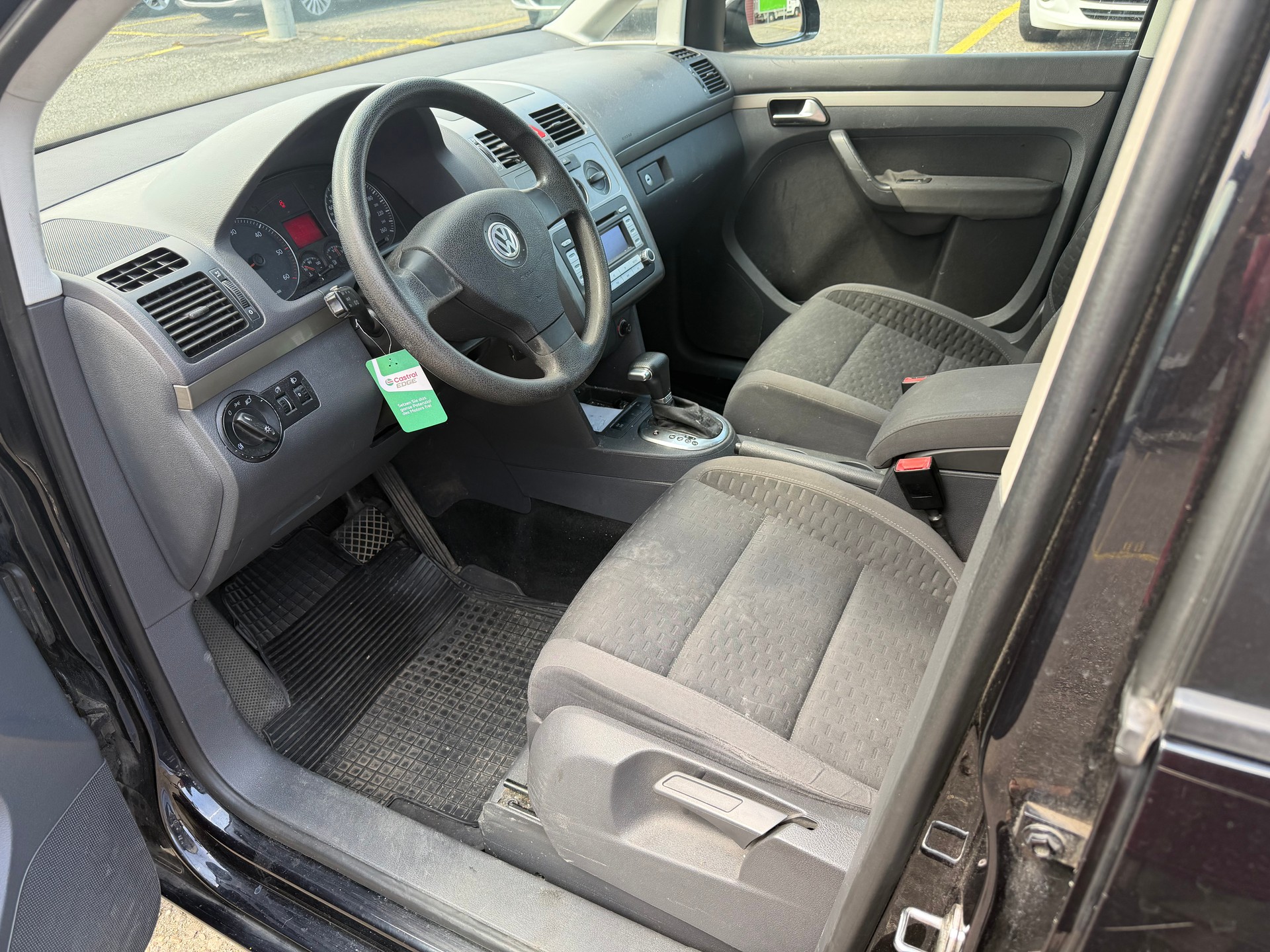 VW Touran 1.9 TDI Trendline-image-8