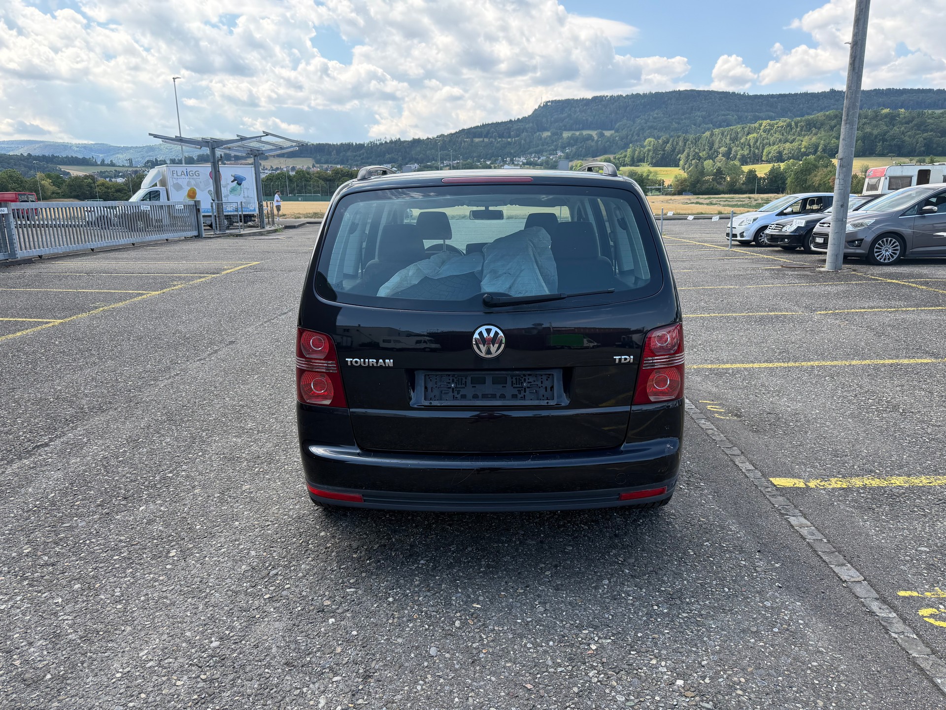 VW Touran 1.9 TDI Trendline-image-2