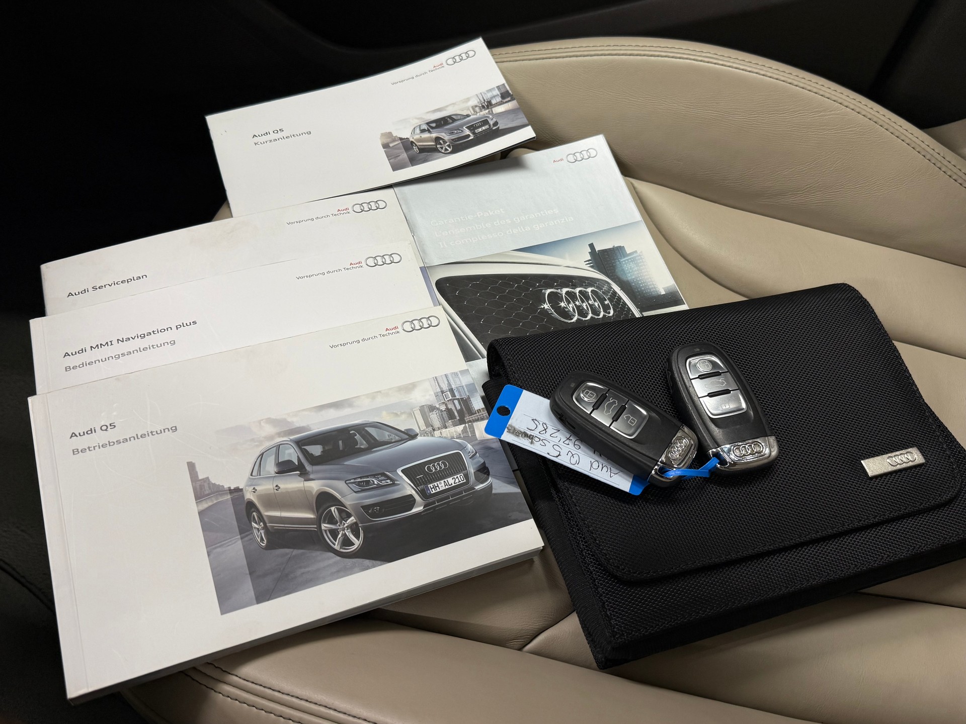 AUDI Q5 3.0 TDI quattro S-tronic-image-25