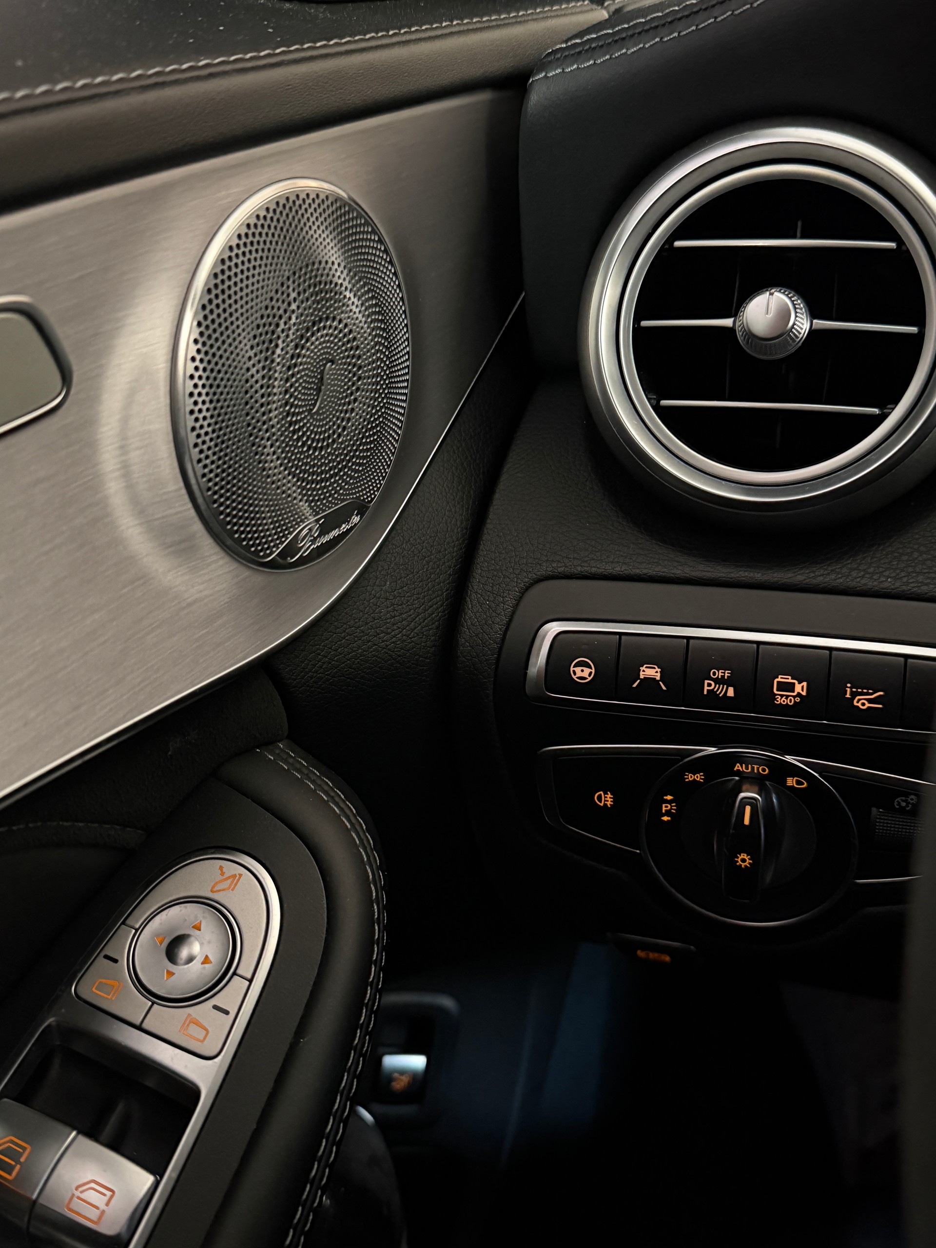 MERCEDES-BENZ C 63 S AMG-image-4