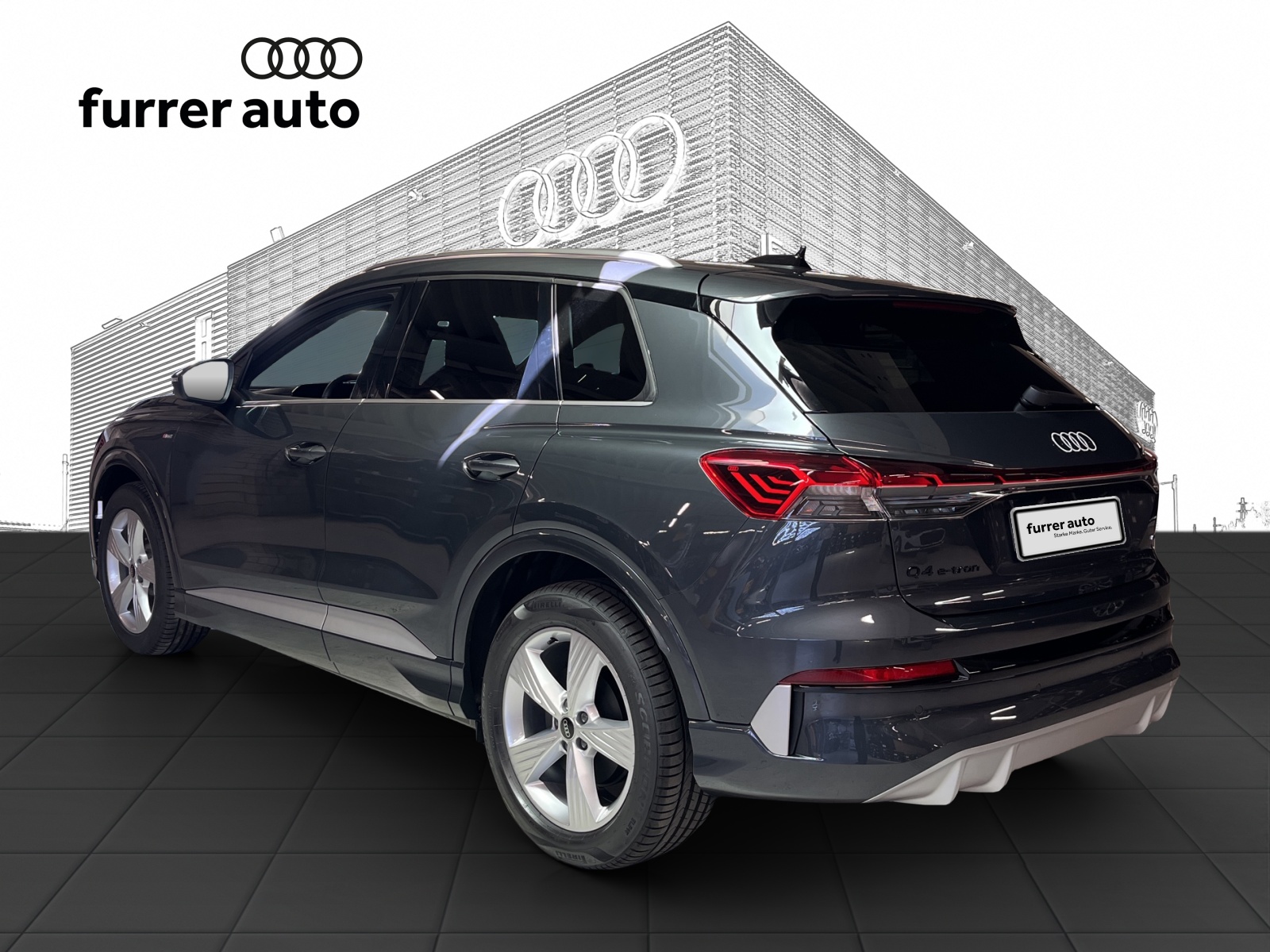 AUDI Q4 e-tron SUV quattro performance Attraction-showroom-element-2