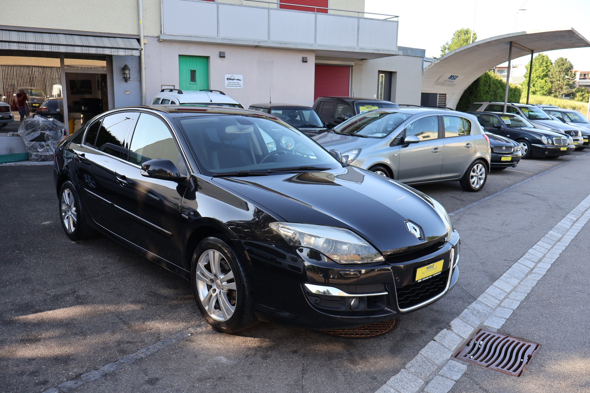RENAULT Laguna 2.0 16V T Bose Automatic-image-2