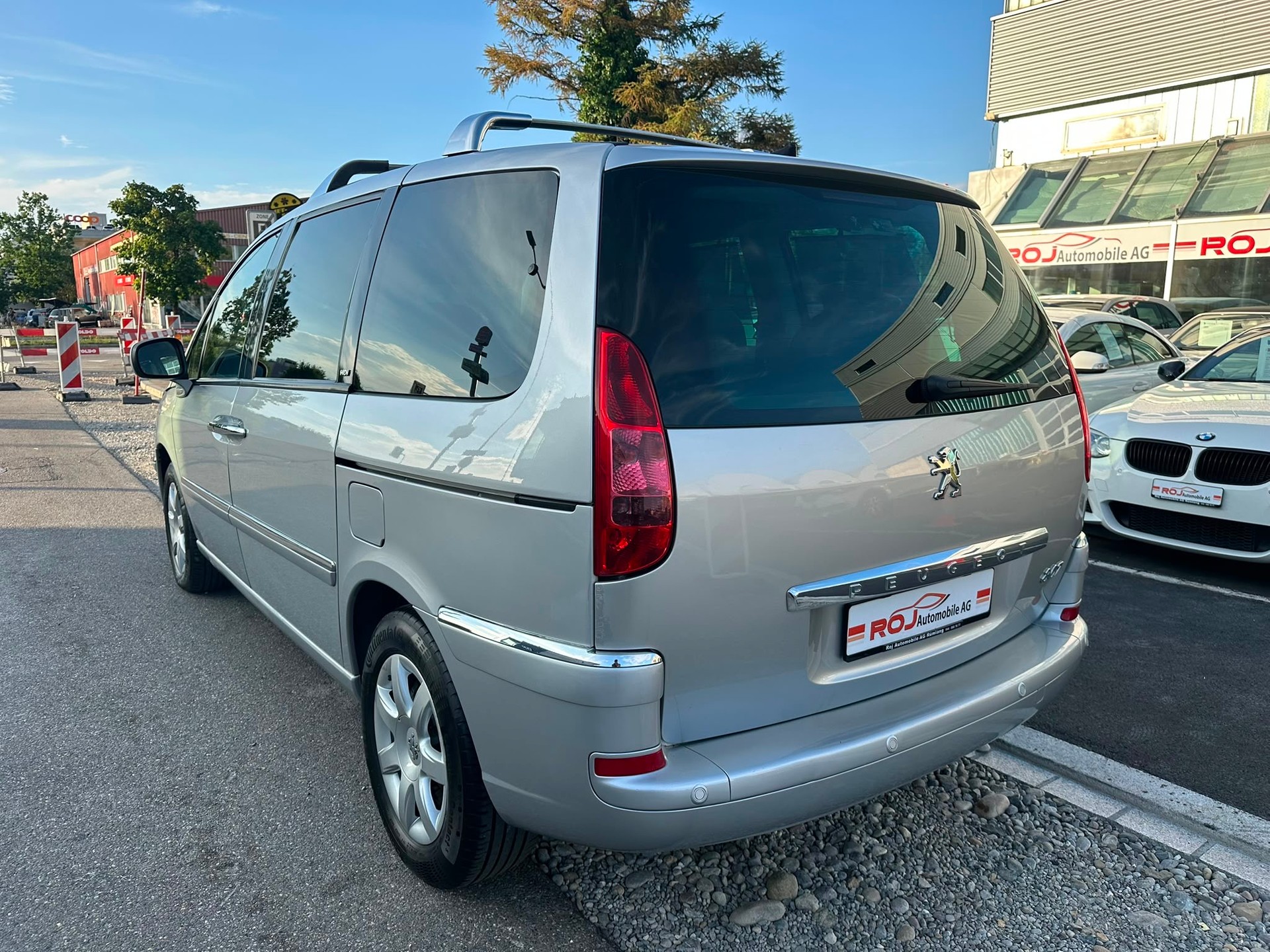 PEUGEOT 807 2.0 16V HDi Allure Tiptronic-image-7