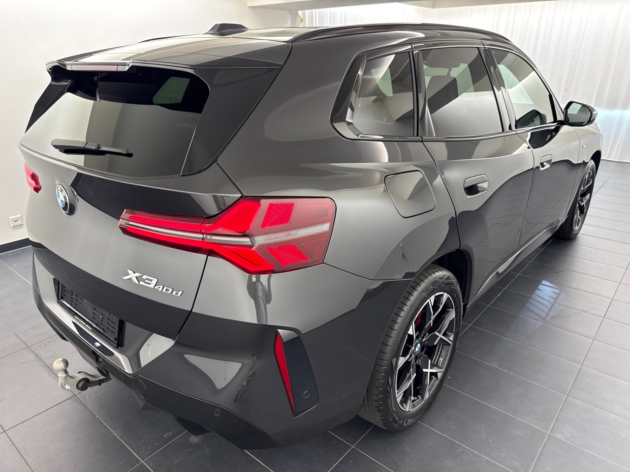 BMW X3 xDrive 48V 40d M Sport ''inkl. AHK & Standheizung''-showroom-element-2