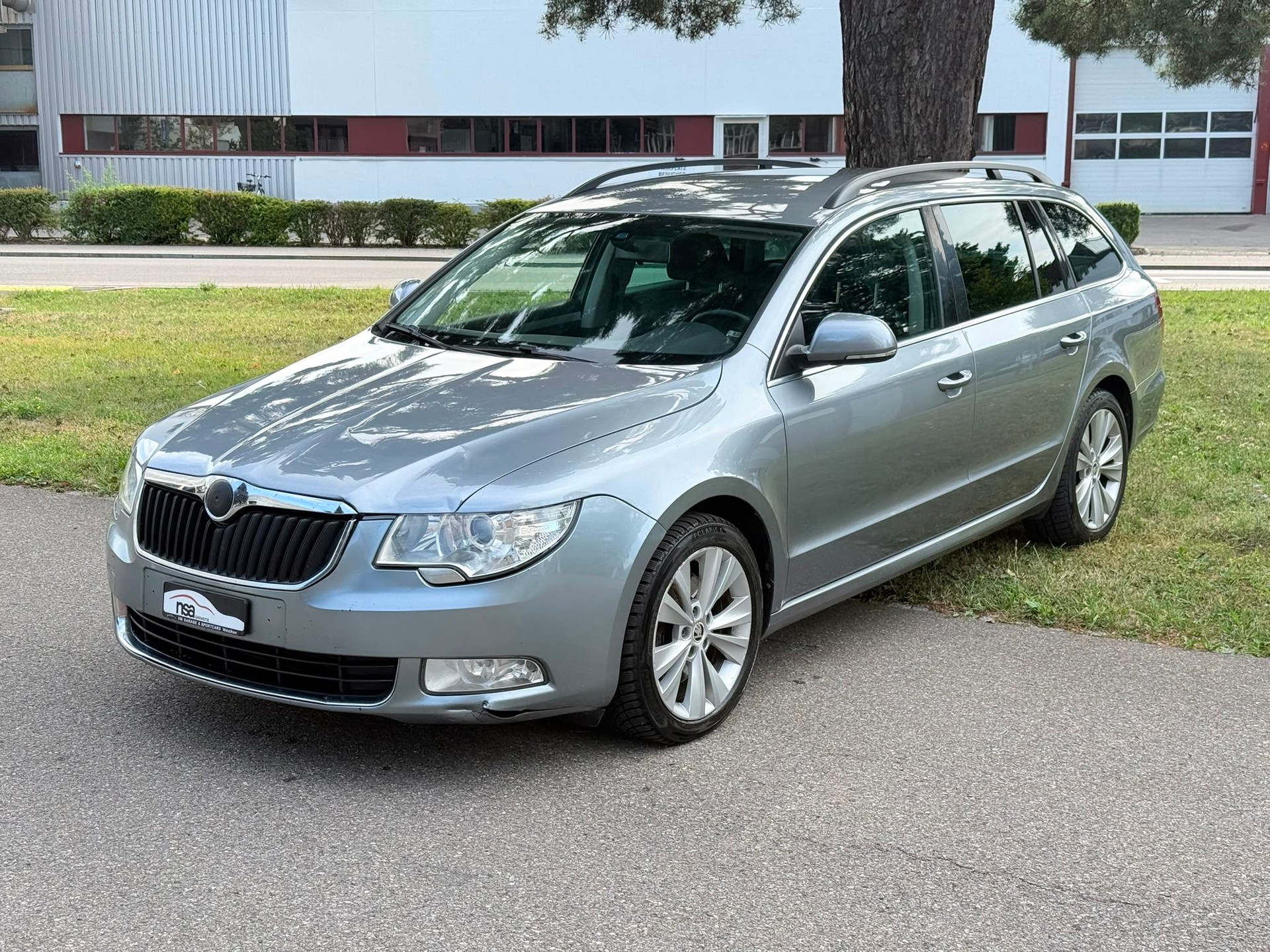 SKODA Superb Combi 2.0 TDi Comfort DSG-image-1