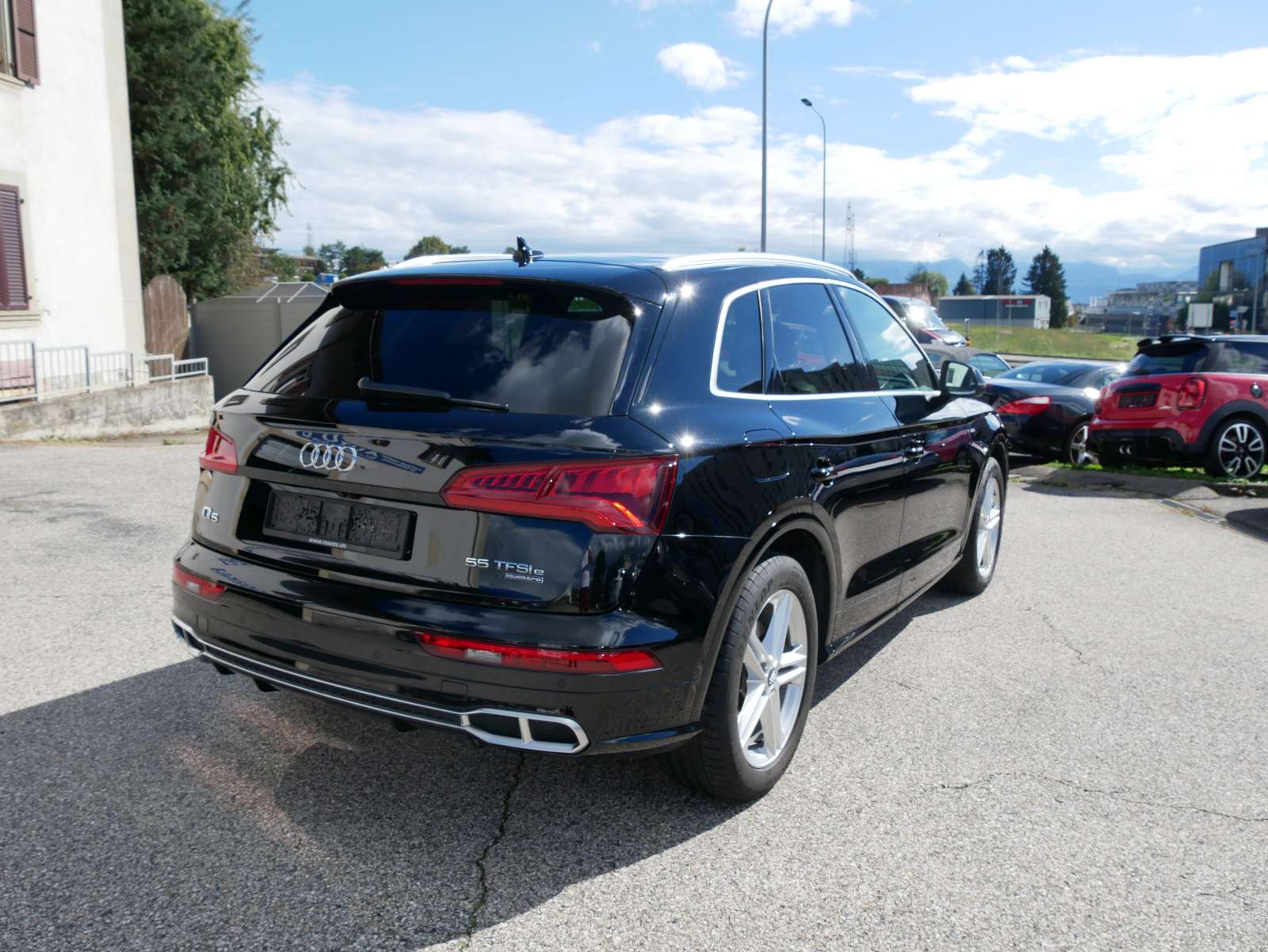 AUDI Q5 55 TFSI e sport quattro-image-2