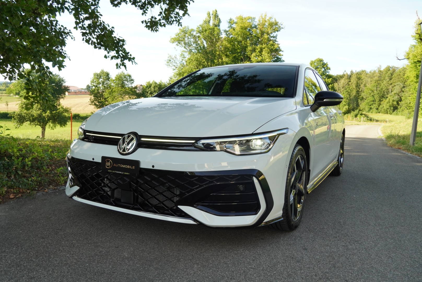 VW Golf 2.0 TDI R-Line DSG *Facelift*Werksgarantie 5 Jahre*