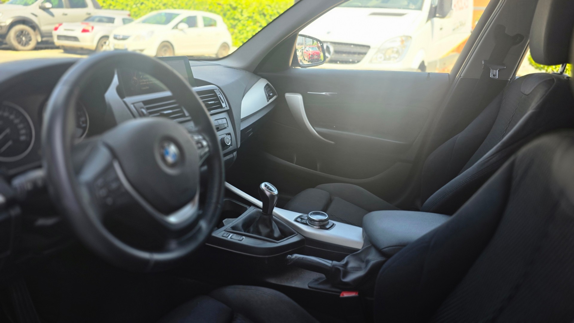 BMW 116d Urban Line Steptronic-image-8