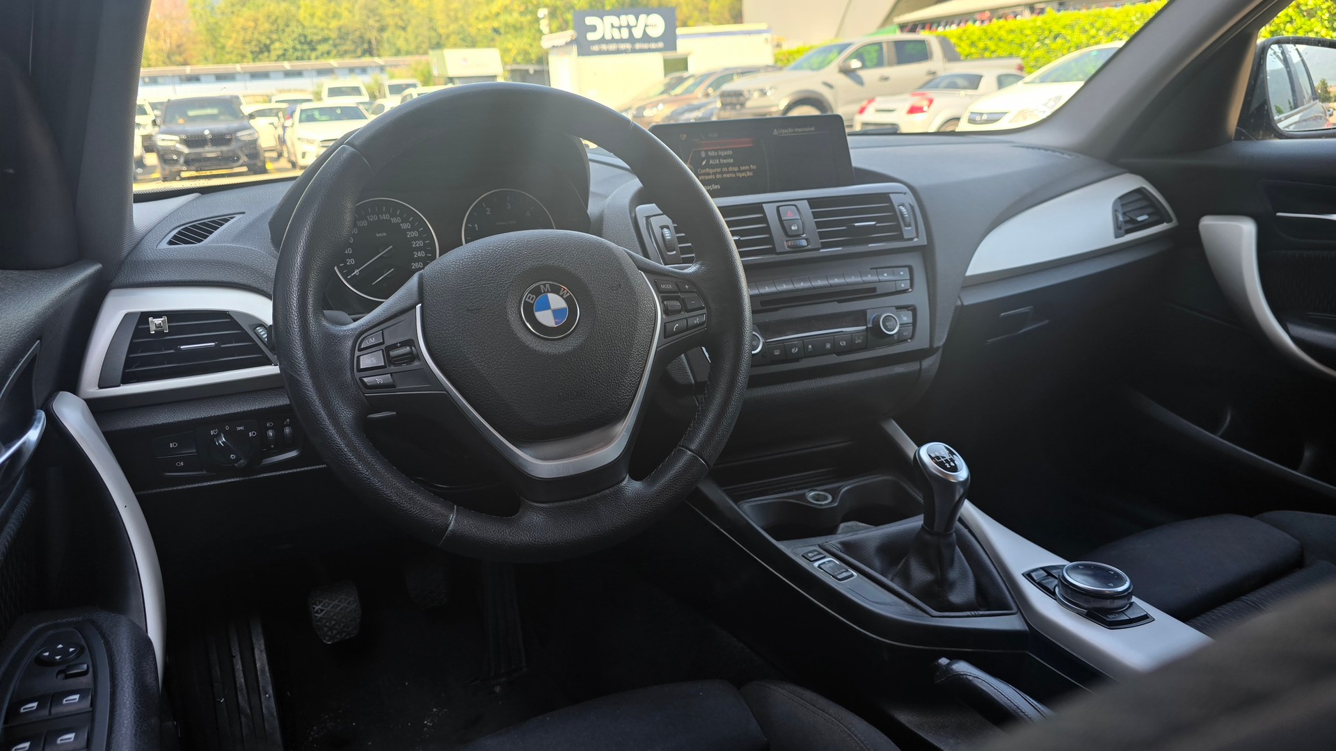 BMW 116d Urban Line Steptronic-image-7