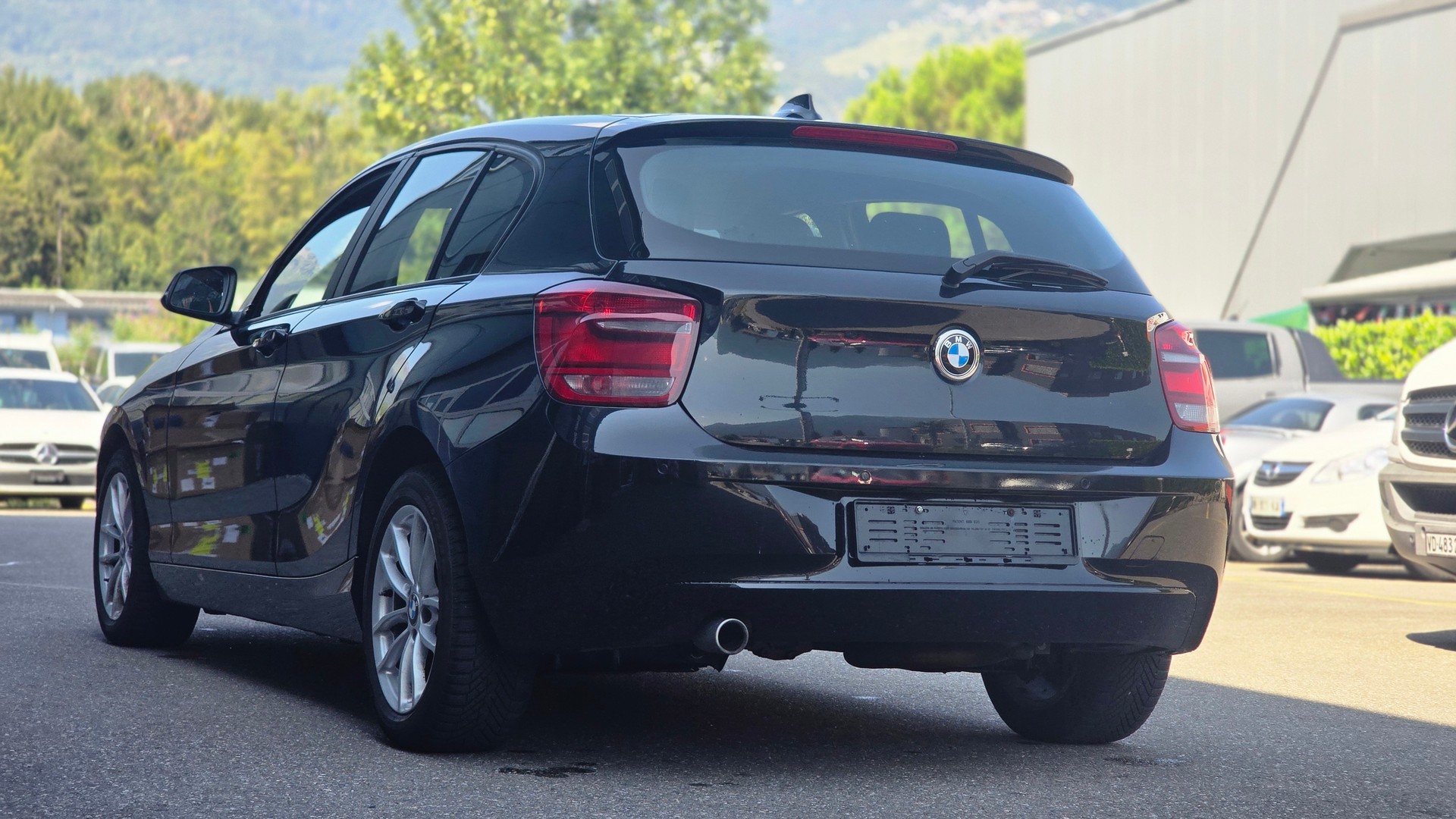 BMW 116d Urban Line Steptronic-image-5