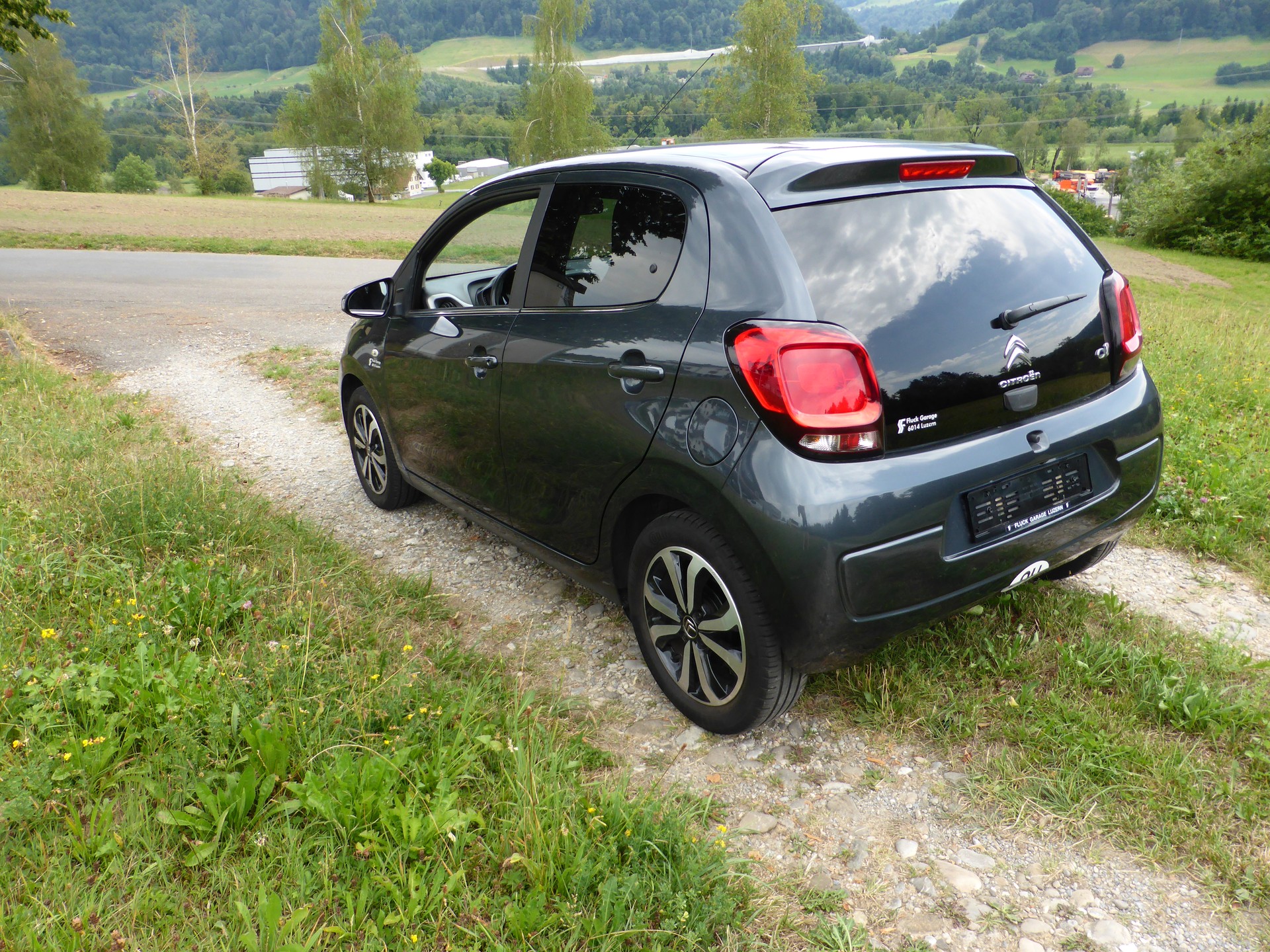 CITROEN C1 1.0 VTi Shine-image-2