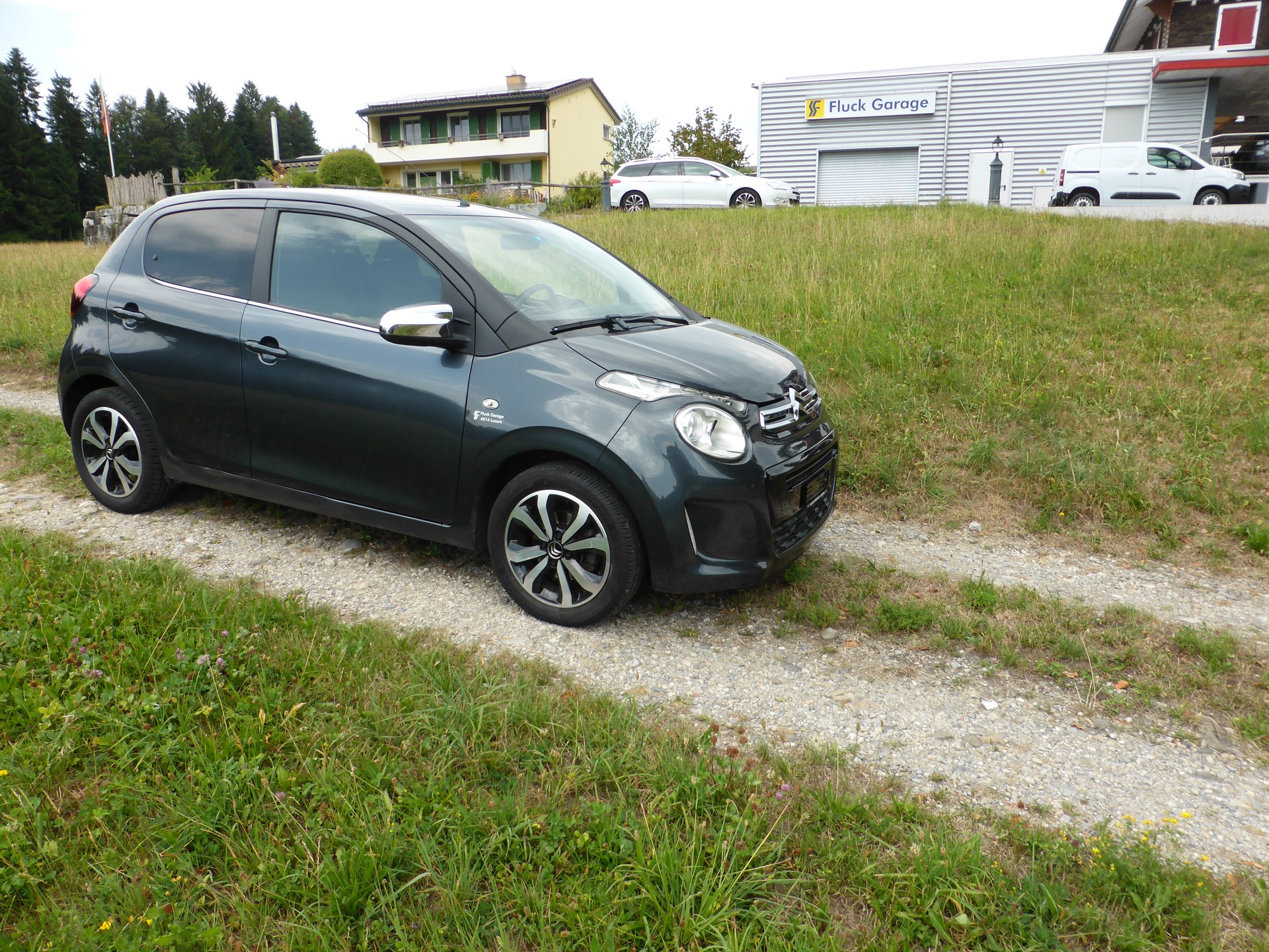 CITROEN C1 1.0 VTi Shine-image-5