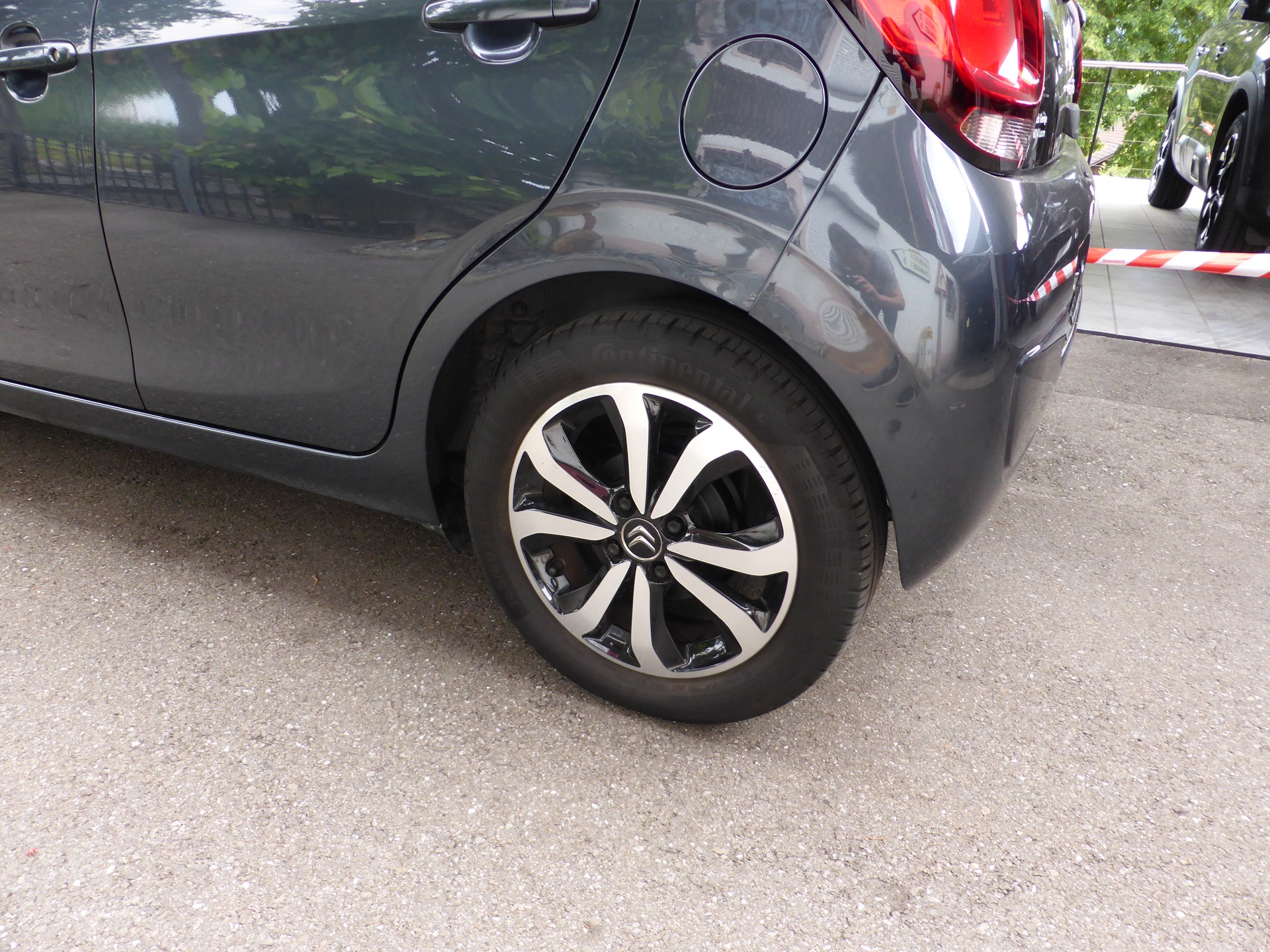 CITROEN C1 1.0 VTi Shine-image-7