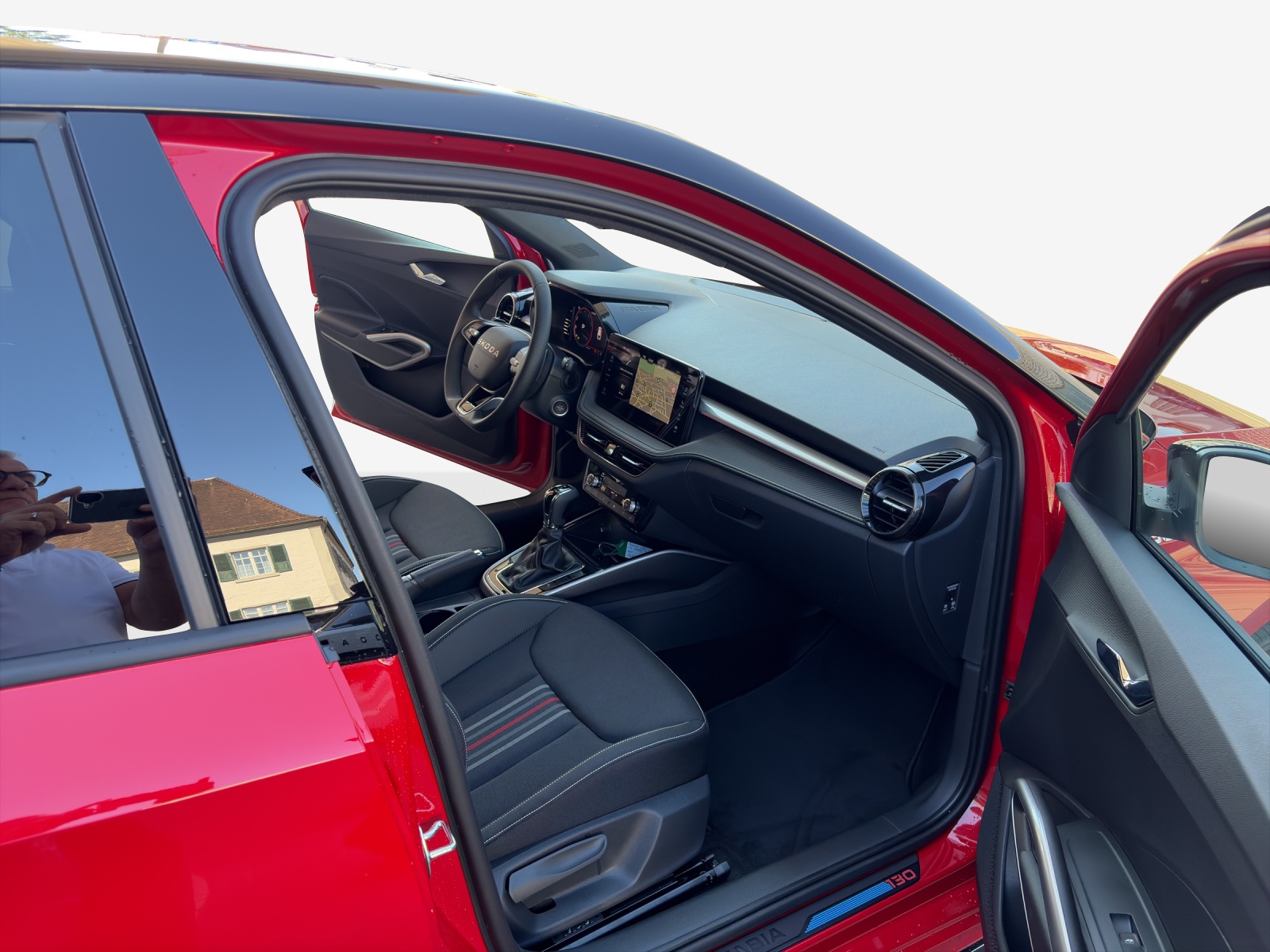 SKODA Fabia 1.5 TSI 130 DSG-image-13