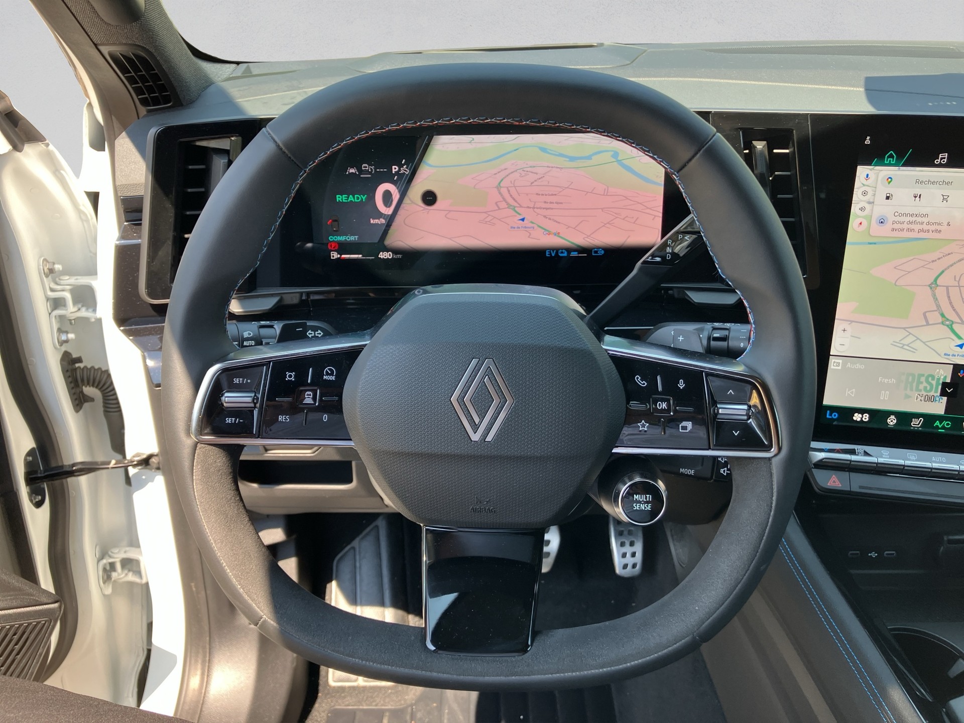RENAULT Austral 1.2 HEV 200 Iconic A-image-13