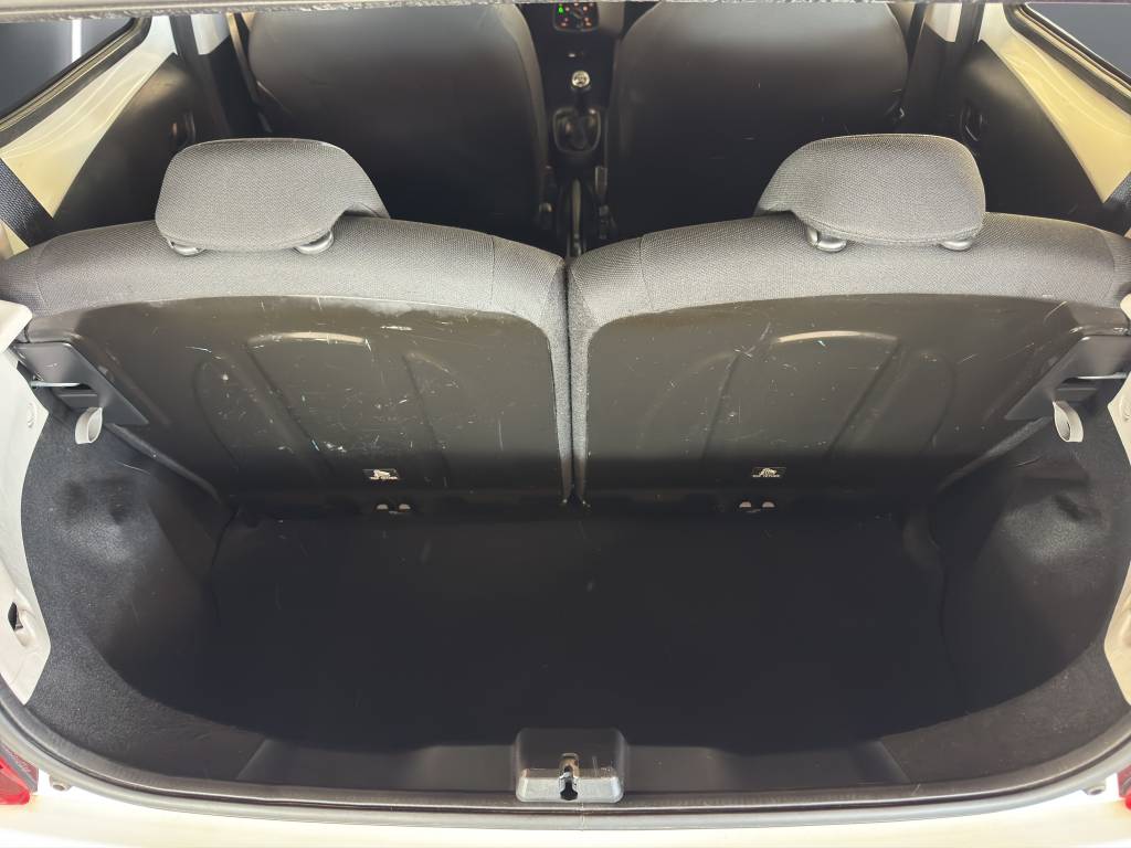 PEUGEOT 108 1.0 VTi Active-image-11