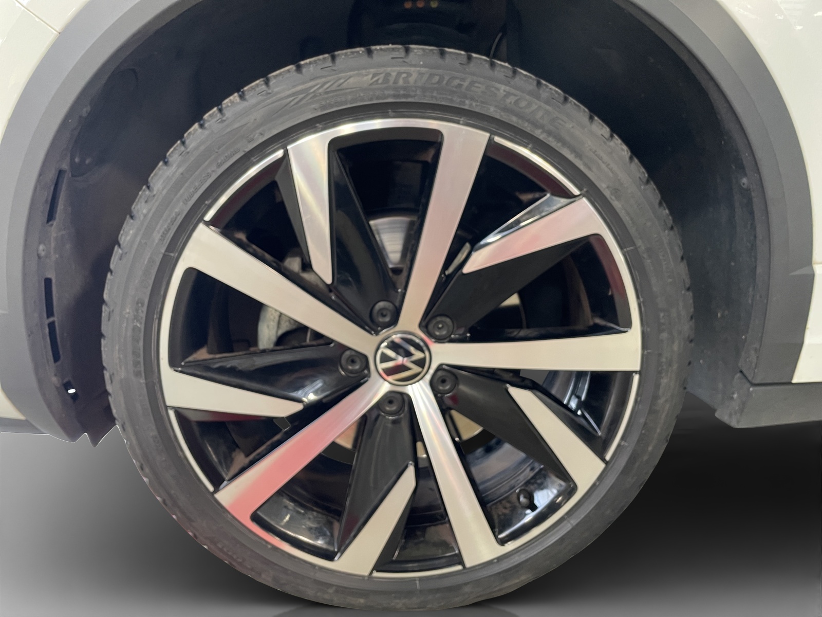 VW T-Roc Cabriolet 1.5 TSI EVO R-Line DSG-image-13