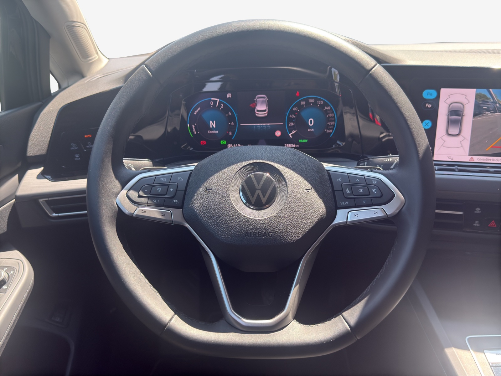 VW Golf 1.4 TSI PHEV Style-image-10